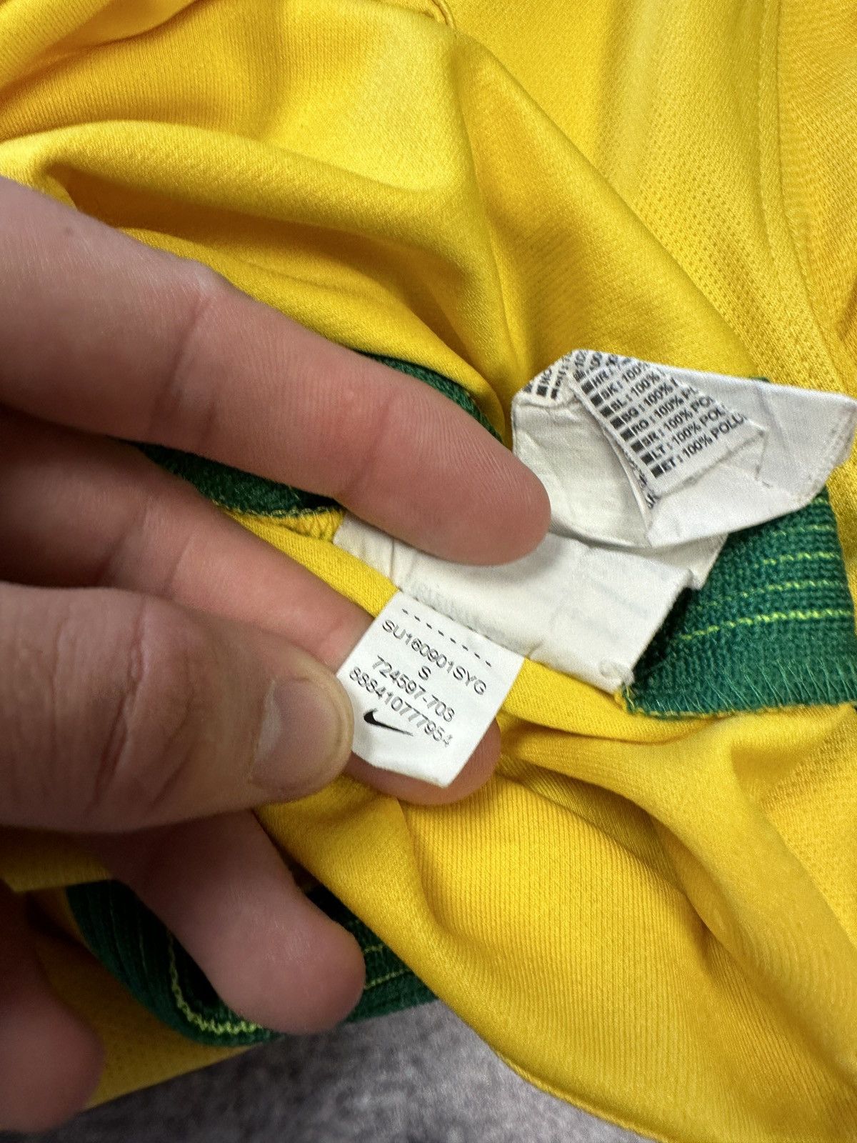 Nike Y2K Nike Brazil Soccer Jersey Blokecore Rare Style S Casual Size US S / EU 44-46 / 1 - 6 Thumbnail