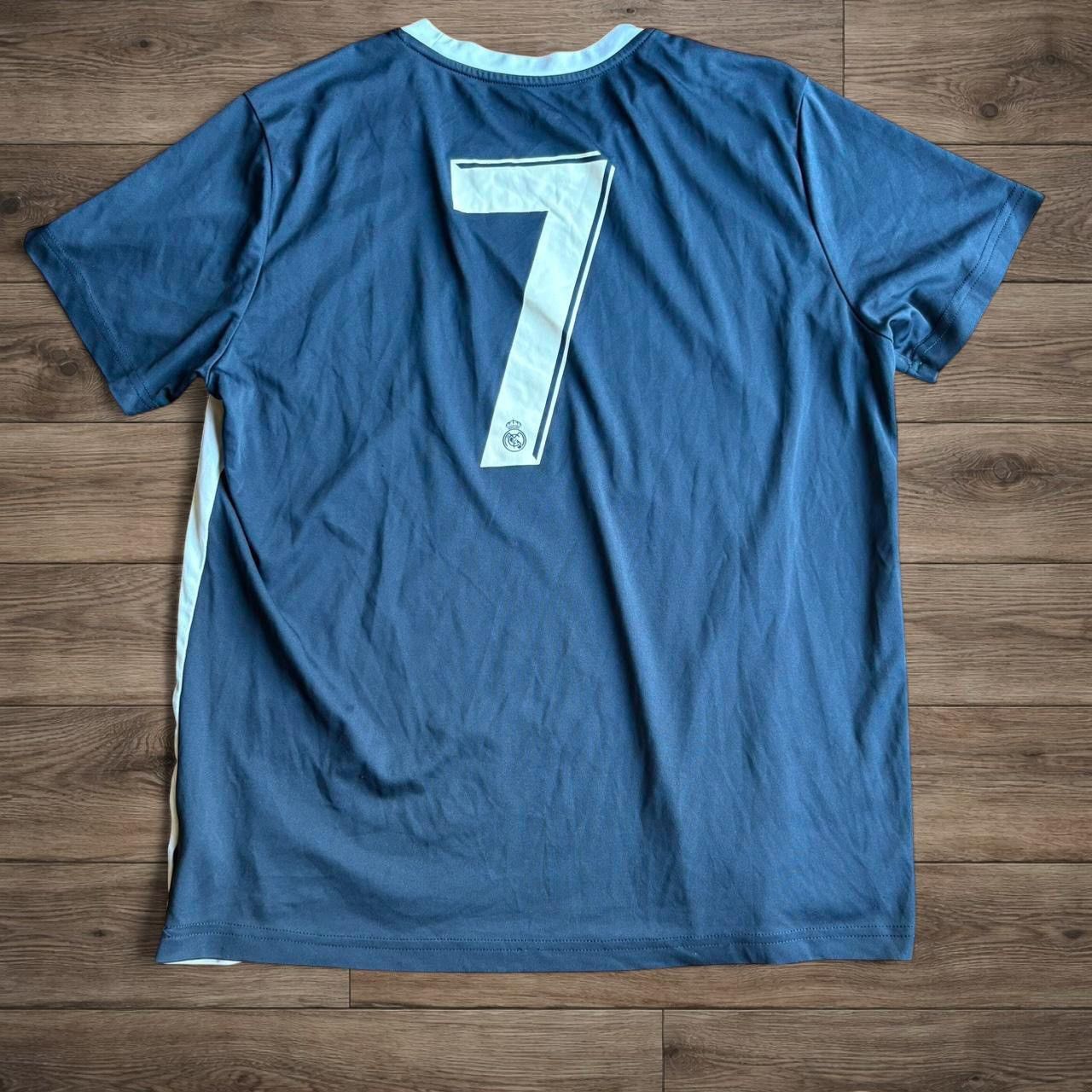 Other Real Madrid Soccer Jersey Size US L / EU 52-54 / 3 - 2 Thumbnail