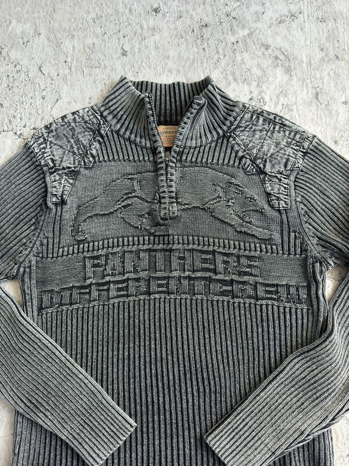 Diesel Vintage 90s Avant Garde Striped Grey Half Zipped Sweater Size US M / EU 48-50 / 2 - 4 Thumbnail