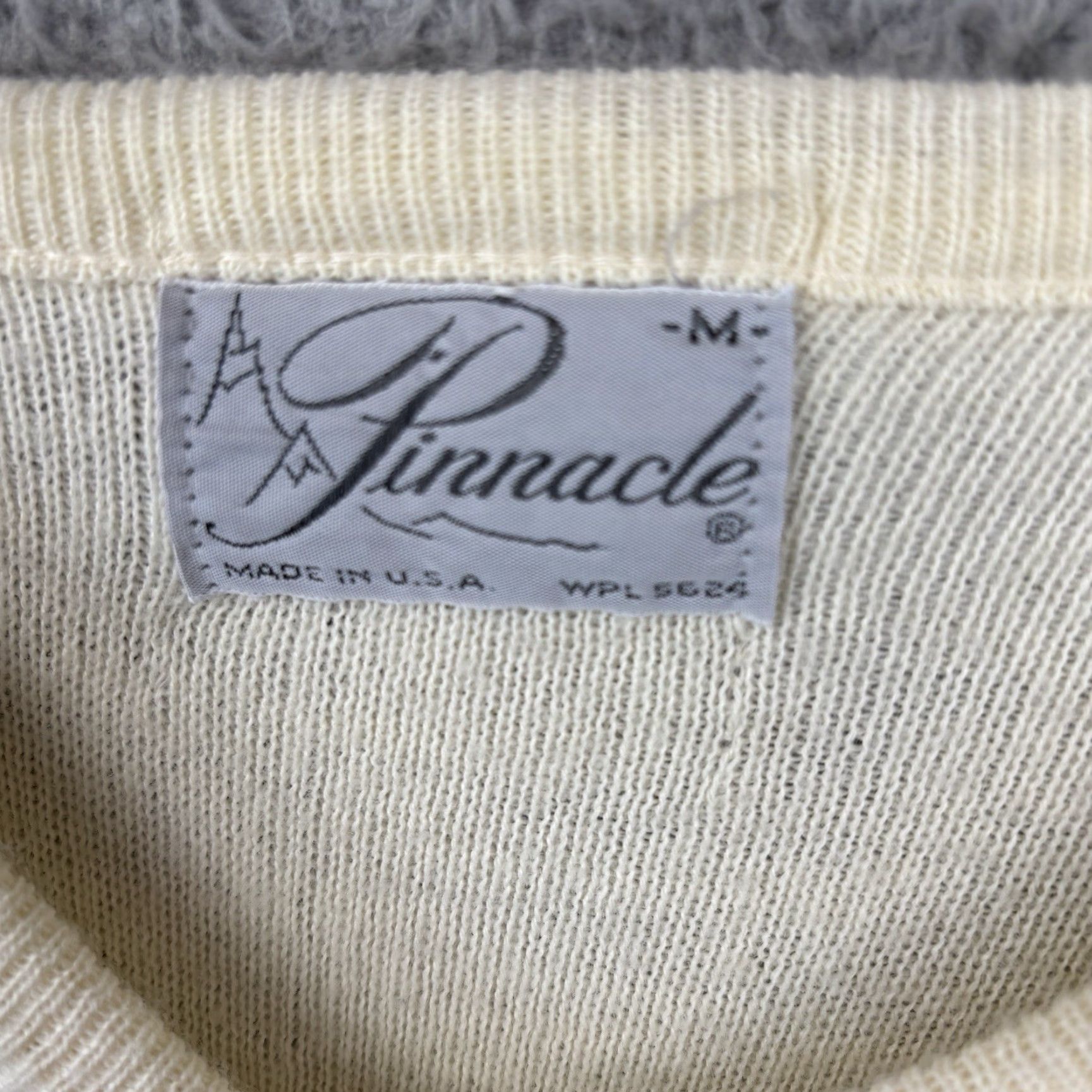 Vintage VINTAGE Pinnacle Embroidered Ivory Golf Sweater Mens Medium Pullover 80s United States Size US M / EU 48-50 / 2 - 4 Thumbnail