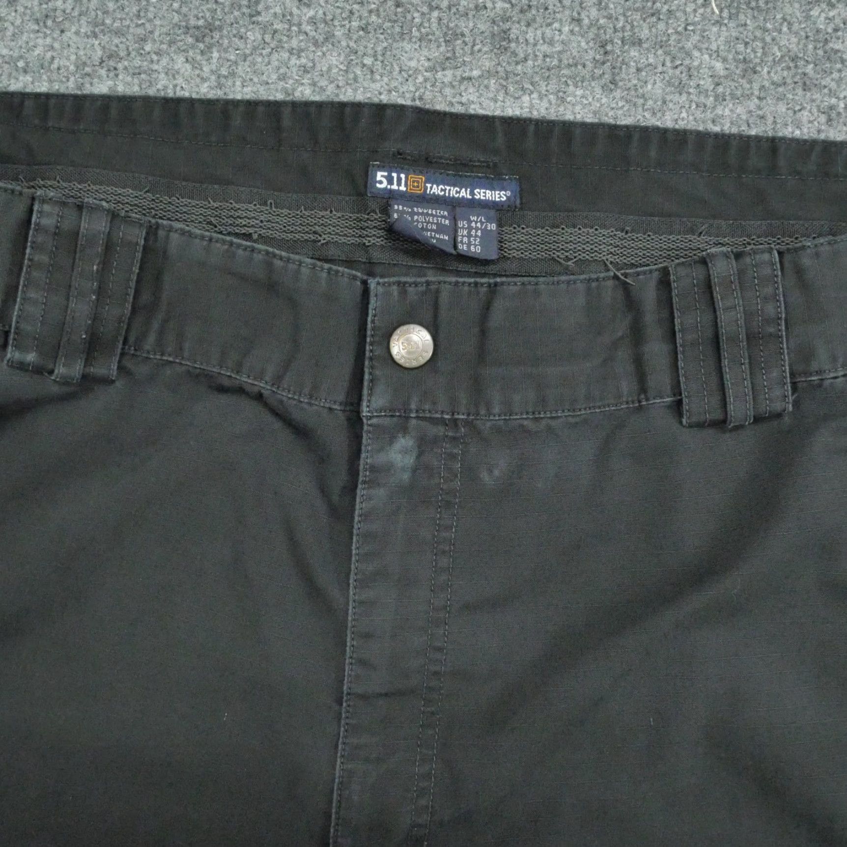 Vintage 5.11 Tactical Pants Mens 44x30 Black Workwear Ripstop Utility Double Knee Chino Straight Pockets 511 Model Army Outdoor Vintage No 90s Size US 44 / EU 60 - 3 Thumbnail
