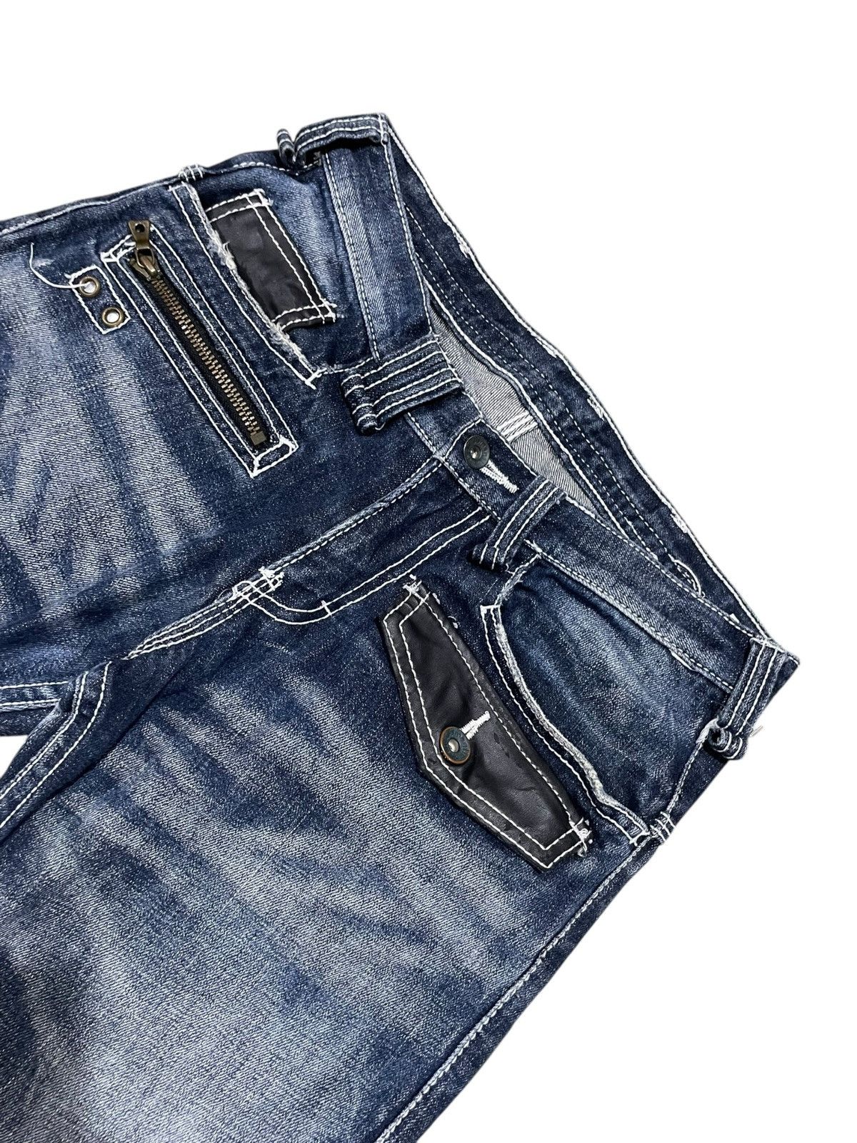 Le Grande Bleu (L.G.B.) Semantic Design Rockers Lowrise Jeans Size US 30 / EU 46 - 10 Thumbnail