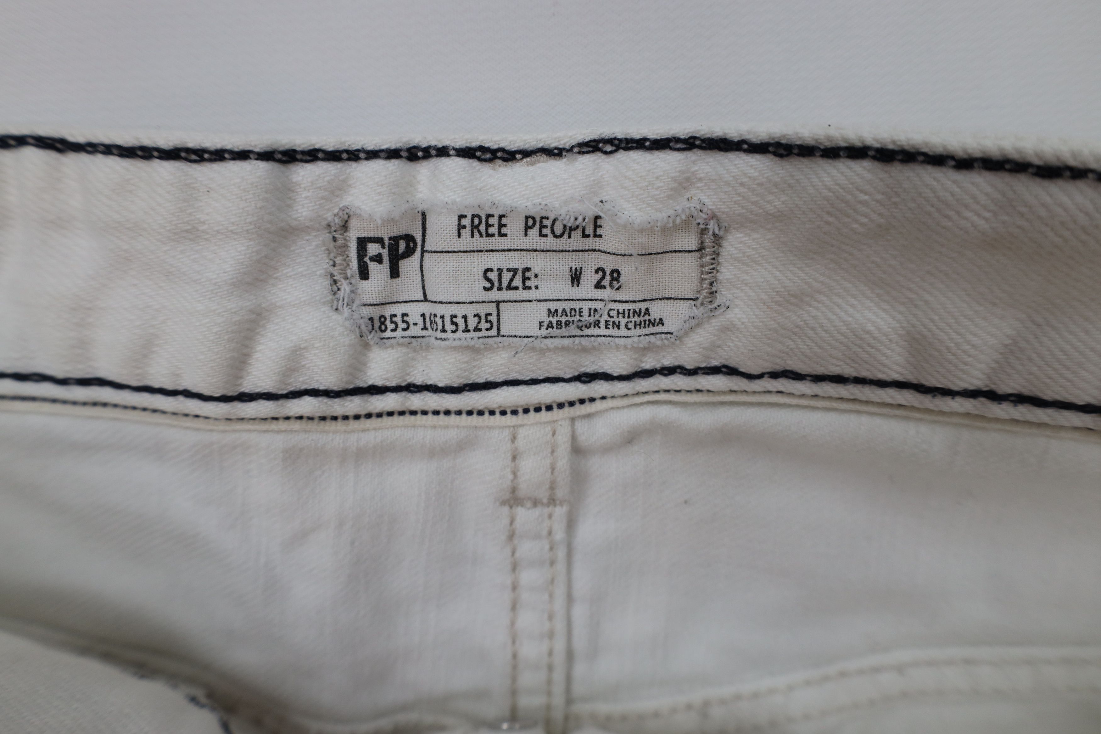 Free People Free People Button Fly Cut Off Denim Jean Shorts White Size 28" / US 6 / IT 42 - 7 Thumbnail