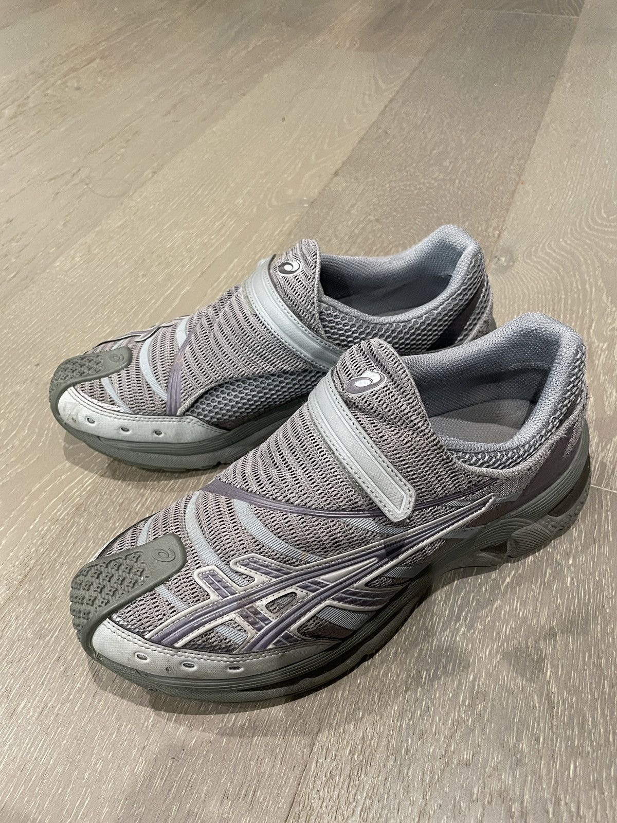 靴 kiko kostadinov asics Gel-Kiril 2 grey Buy Kiko Kostadinov x Gel Kiril 2 'Graphite Grey' - 1203A016