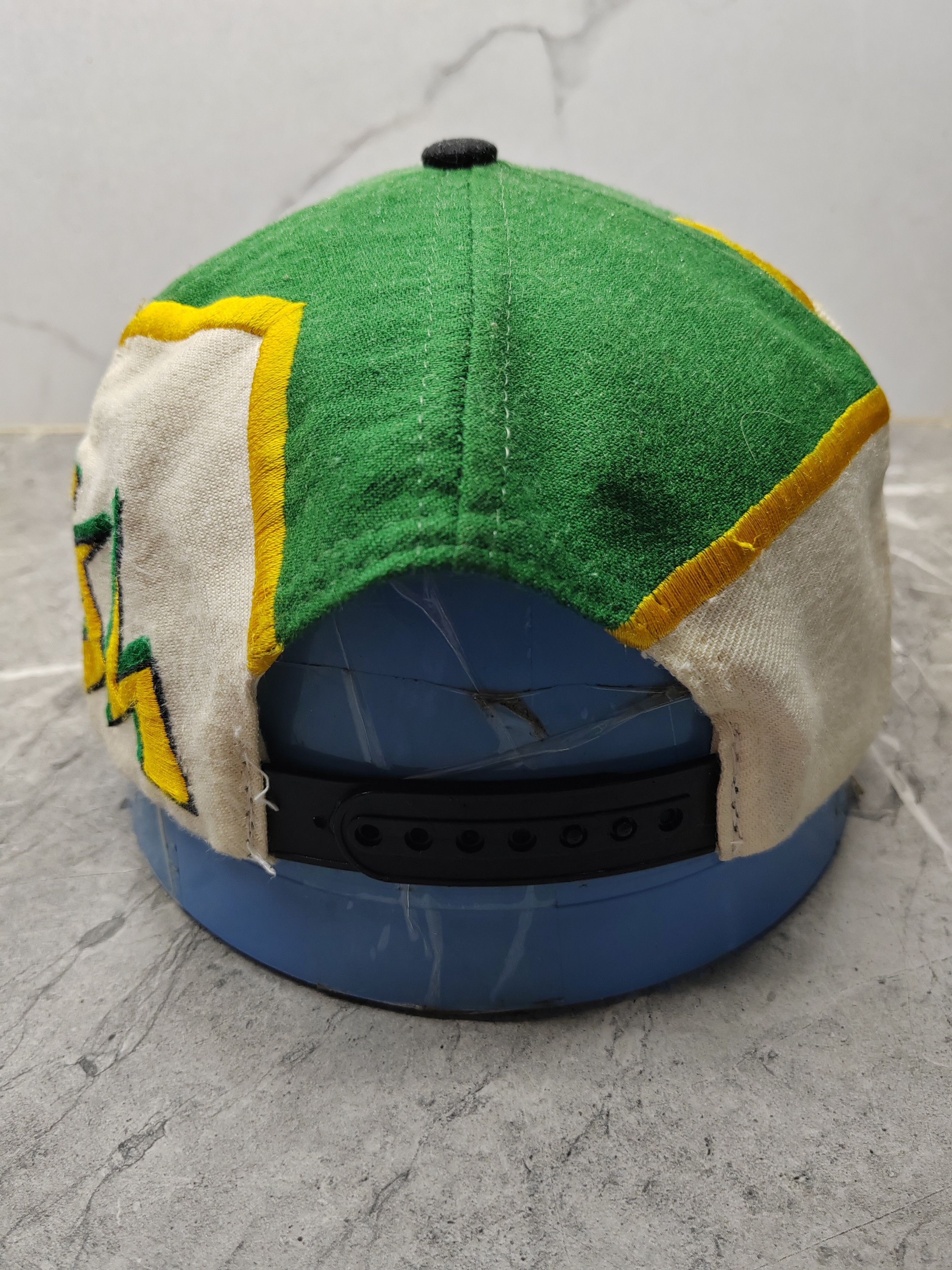 Vintage Vintage Notre Dame Fighting Irish TOW Graffiti Style Cap Size ONE SIZE - 7 Thumbnail