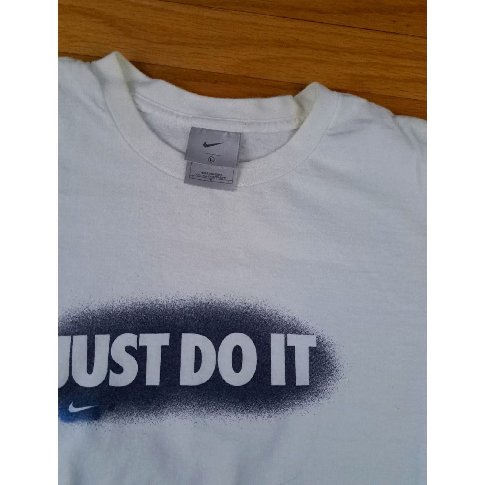 Nike Nike T-Shirt L Men White Short Sleeve Just do it Classic 27in long pit to pit Regular Fit Size US L / EU 52-54 / 3 - 2 Thumbnail