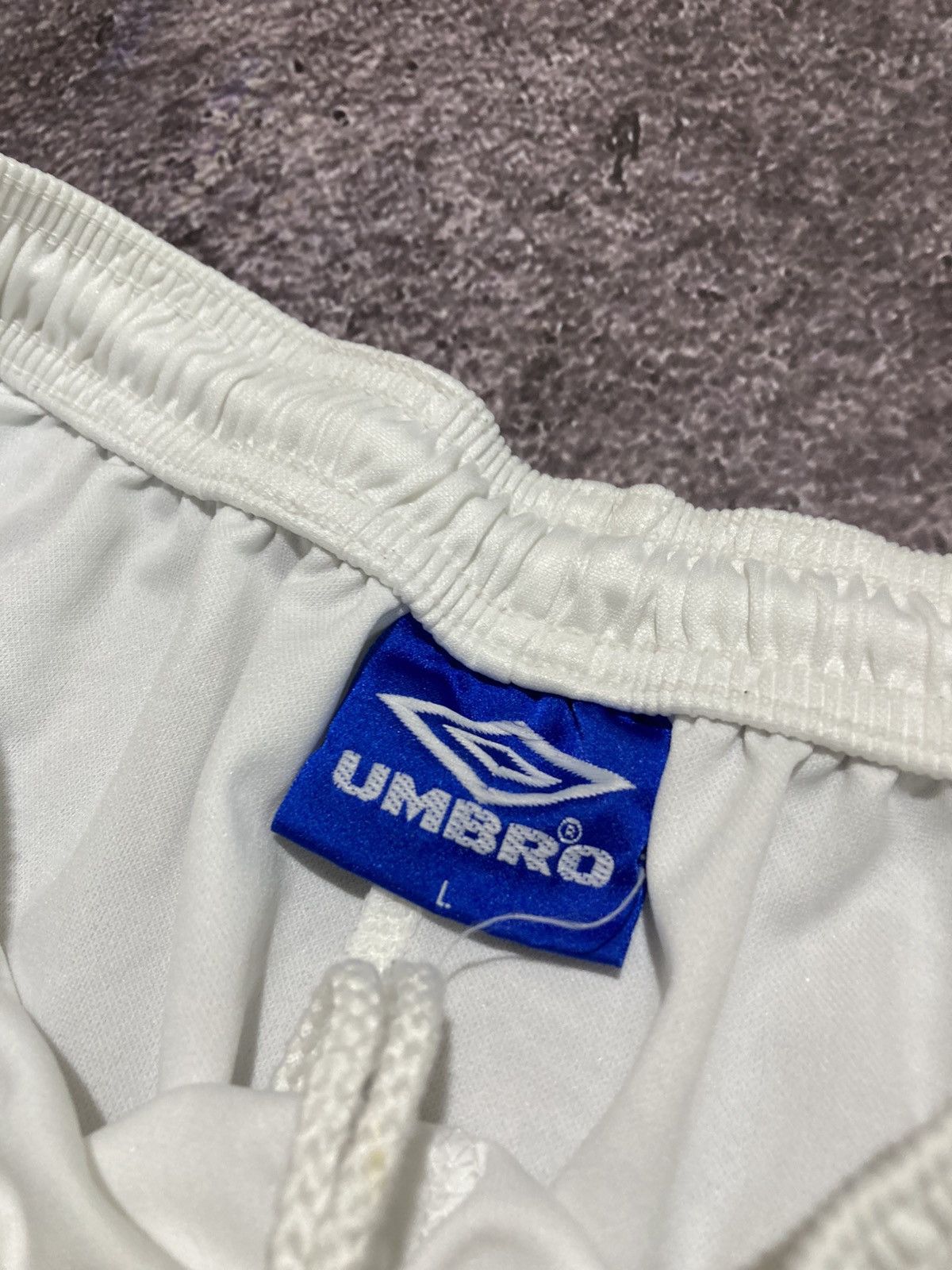 Umbro Umbro Celtic 1997-1999 Away Soccer Football Blokcore Shorts Size US 32 / EU 48 - 4 Thumbnail
