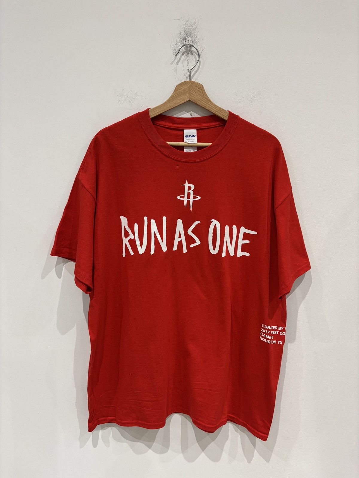 Travis Scott Travis Scott Houston Rockets Run as one Tee Red Size US XL / EU 56 / 4 - 1 Thumbnail
