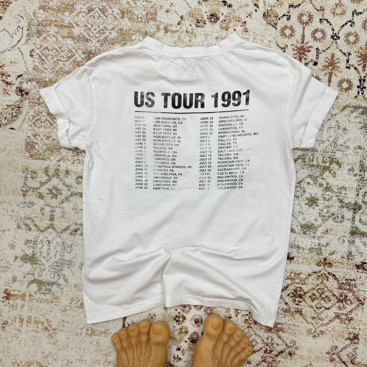 Guns N' Roses × Vintage Vintage Guns N Roses T-shirts Tour 2016 Big Logo Band Y2K Size US S / EU 44-46 / 1 - 2 Thumbnail