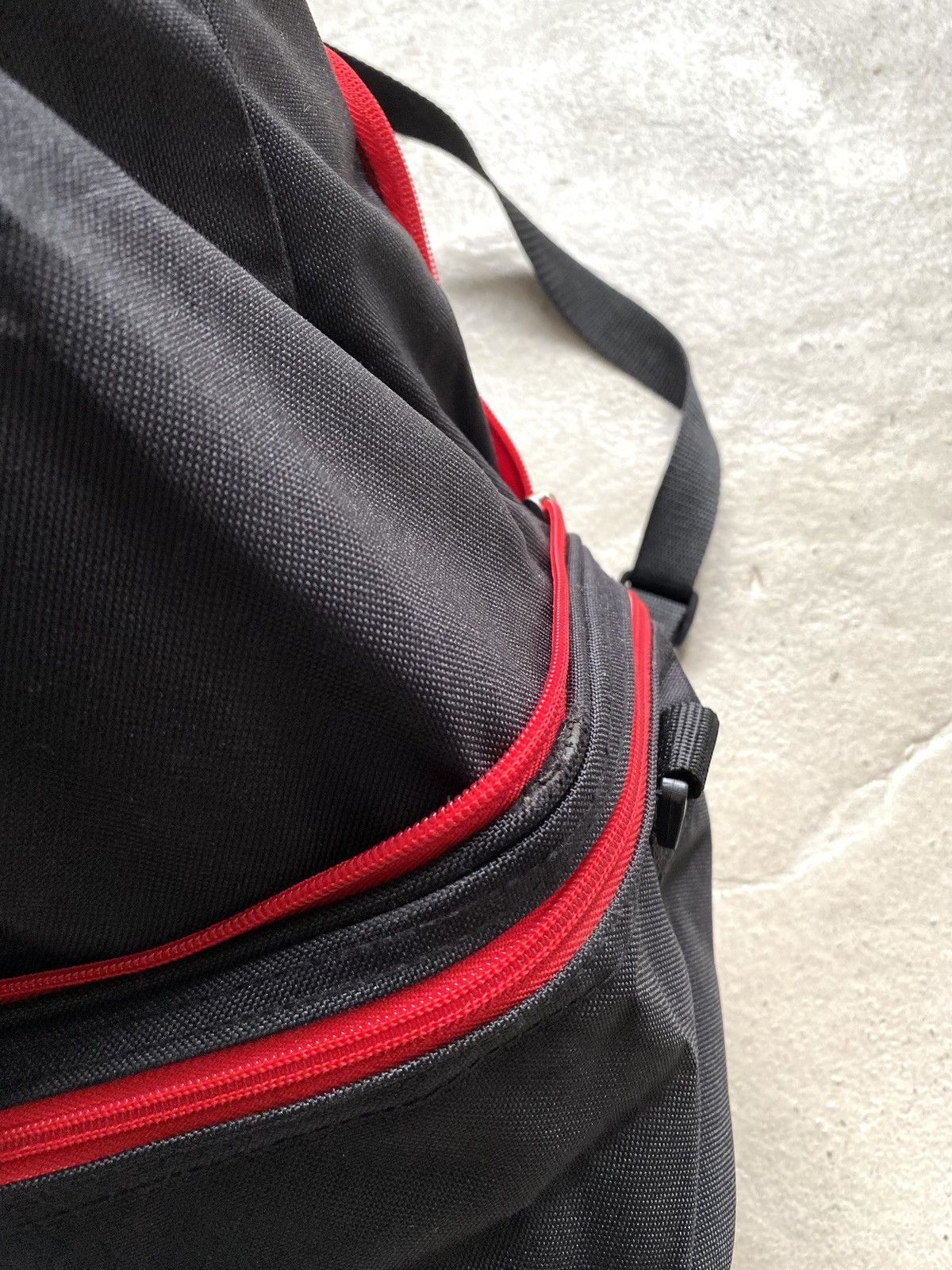 Rap Tees 90’s Rare! Vintage Marlboro Bagpack Transformer Bag Hype Size ONE SIZE - 6 Thumbnail