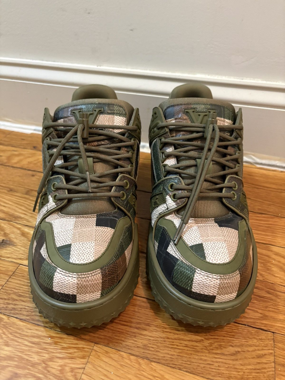 Louis Vuitton LV Maxi Trainer Size US 9 / EU 42 - 3 Thumbnail