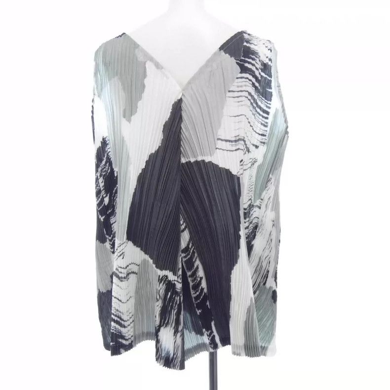 Issey Miyake Issey Miyake Ink-wash pleated sleeveless top Size M / US 6-8 / IT 42-44 - 2 Thumbnail