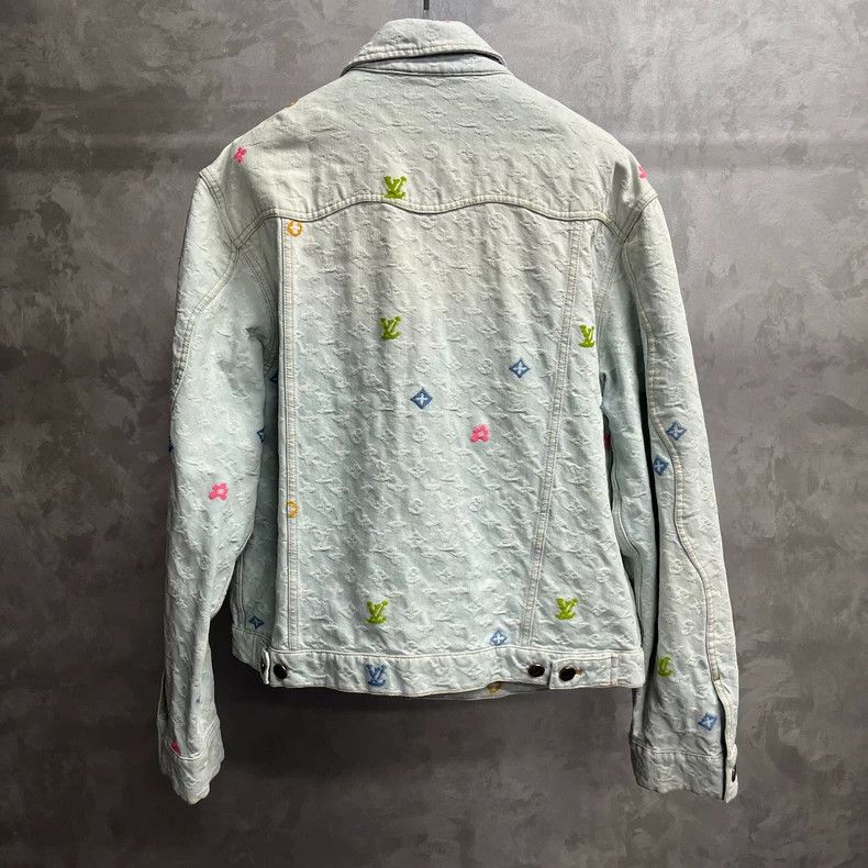 Louis Vuitton louis vuitton Blue Tyler full logo denim jacket 2502-Nextar Size US L / EU 52-54 / 3 - 5 Thumbnail