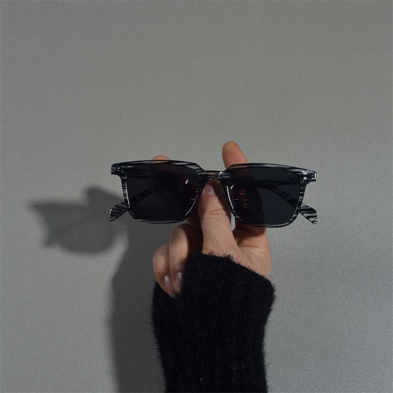 Electric Visual Dark Street ins style custom avant-garde sunglasses Size ONE SIZE - 4 Thumbnail