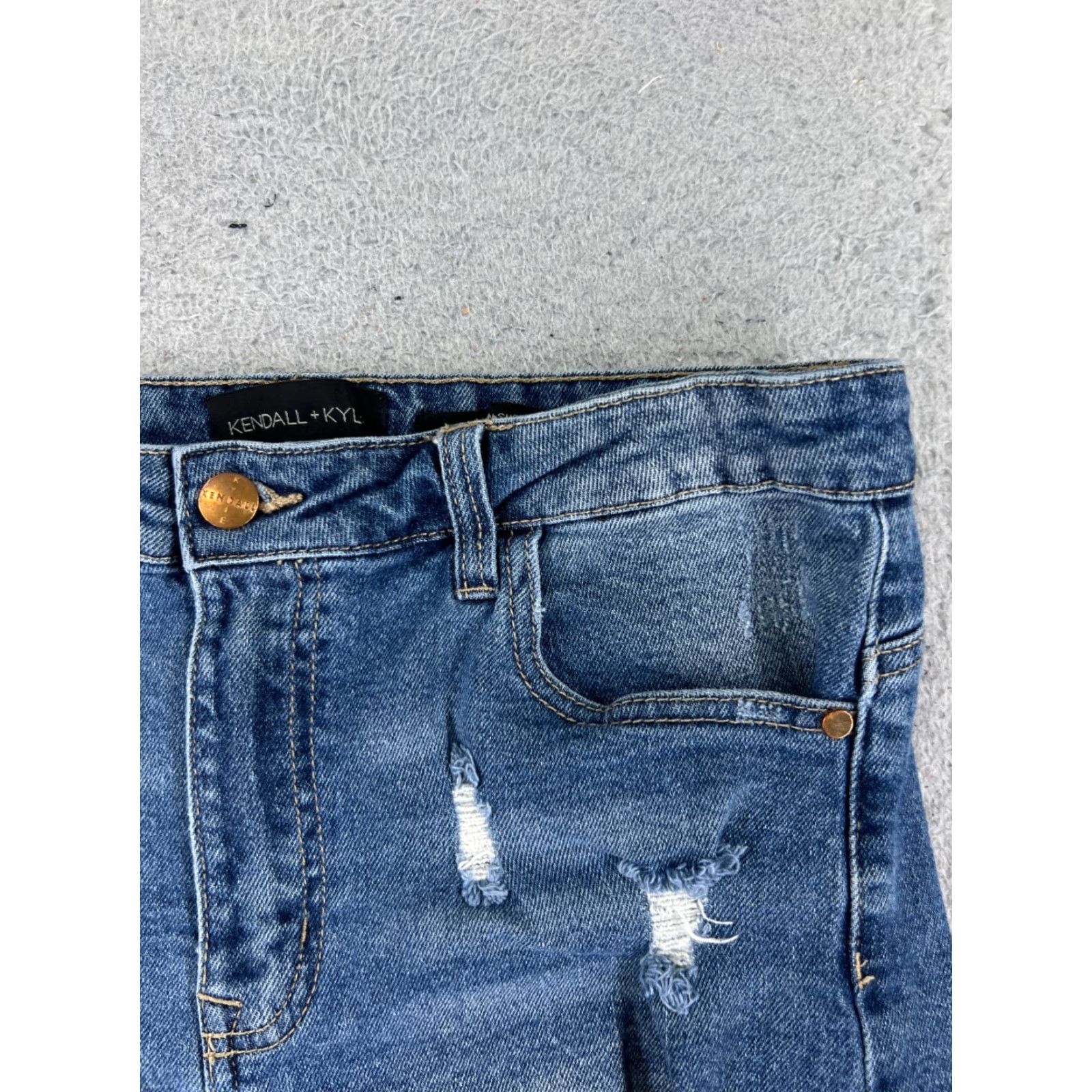 Vintage Kendall Kyl Denim Shorts Womens 11 Blue High Rise Cut-Off 28x3 Cotton Blend Jeans Short Shorts Casual Denim Vintage? No. Size 32" / US 10 / IT 46 - 5 Thumbnail