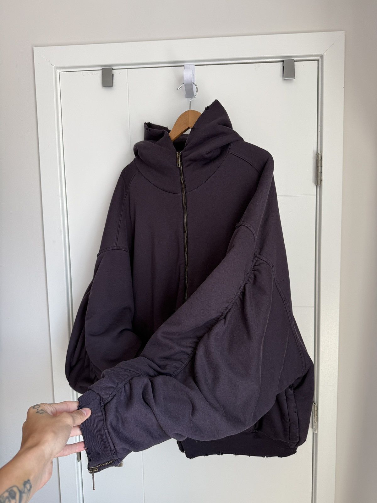 Balenciaga Balenciaga Hooded Bomber Jacket Size US S / EU 44-46 / 1 - 4 Thumbnail