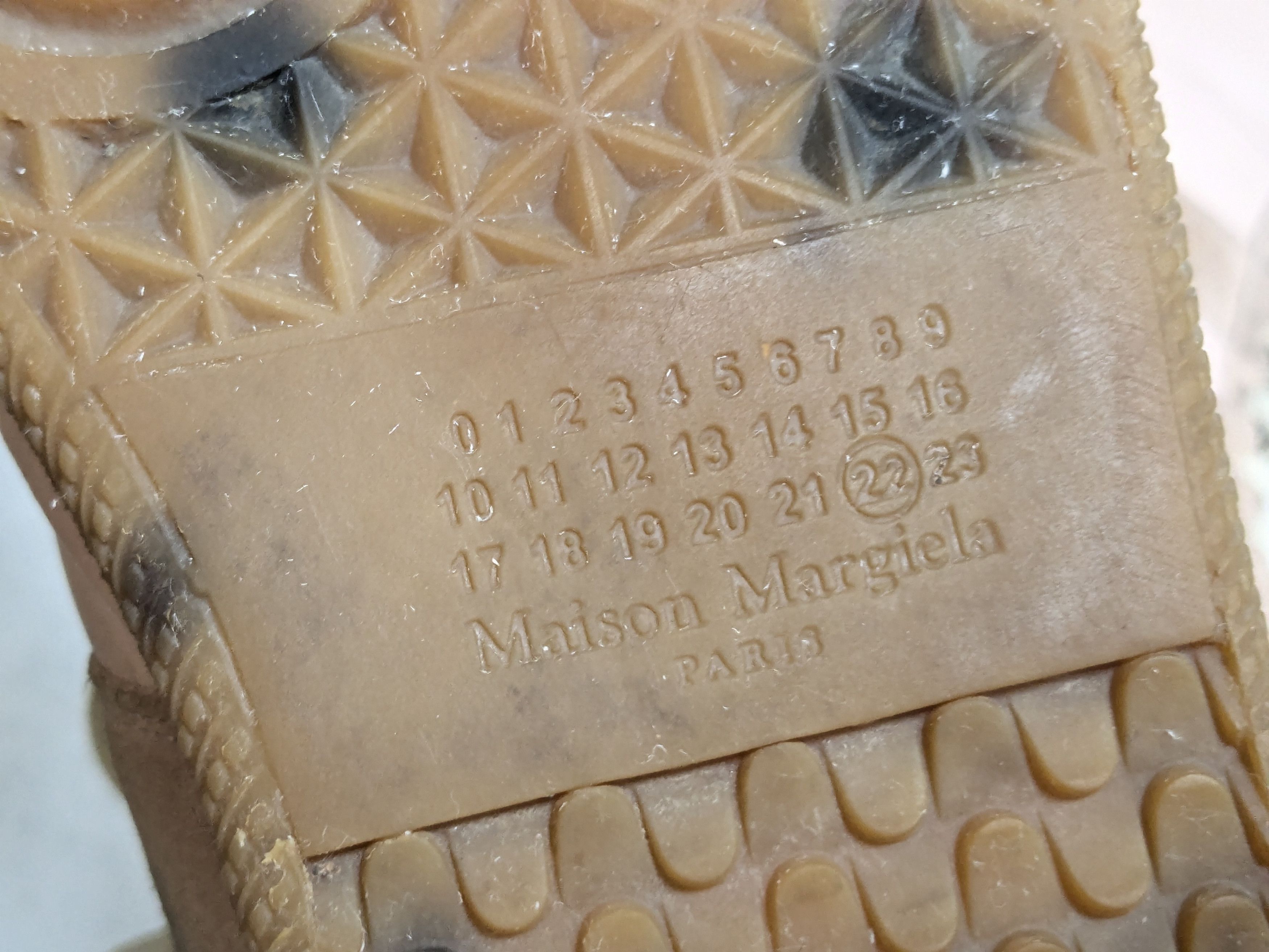 Maison Margiela Maison Margiela GAT Replica Pink High Tops 10 43 Gum Size US 10 / EU 43 - 19 Thumbnail