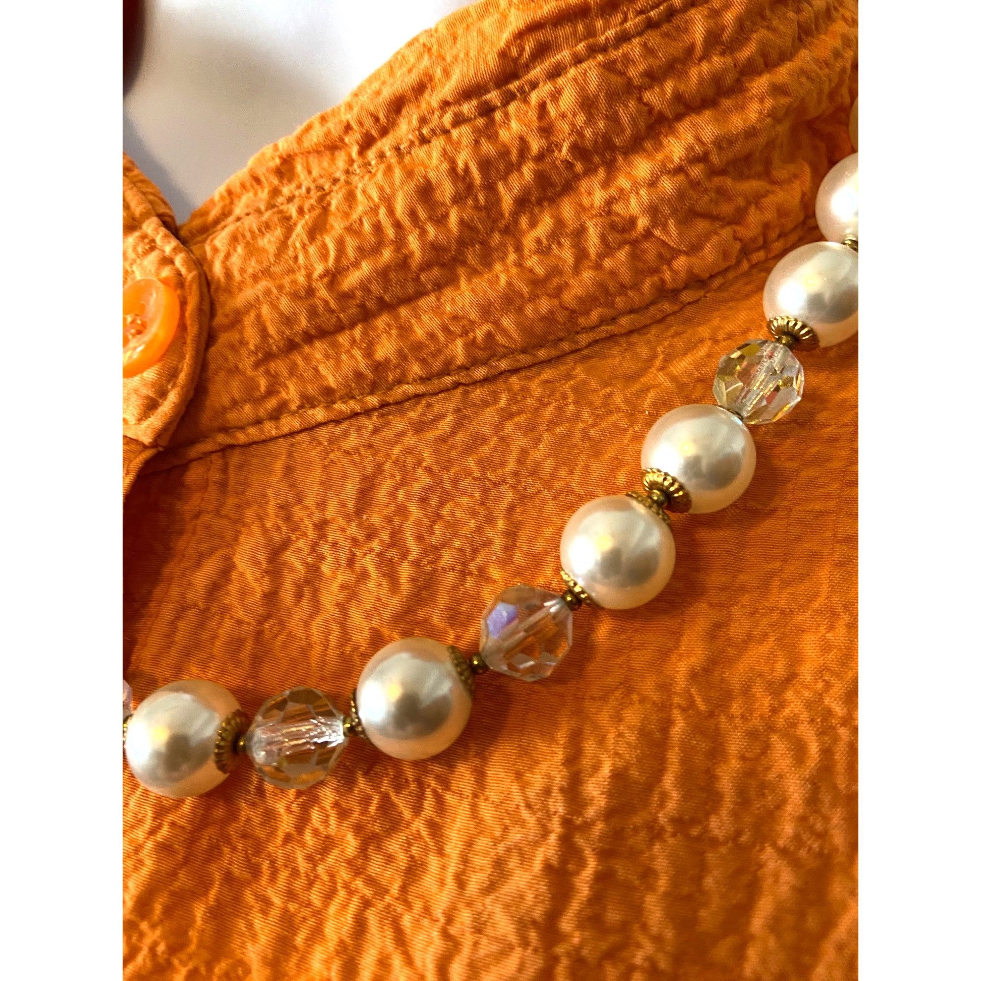 Other Vtg Faux Pearl & Plastic Crystal Bead Necklace With Gold-Ton Size ONE SIZE - 2 Thumbnail