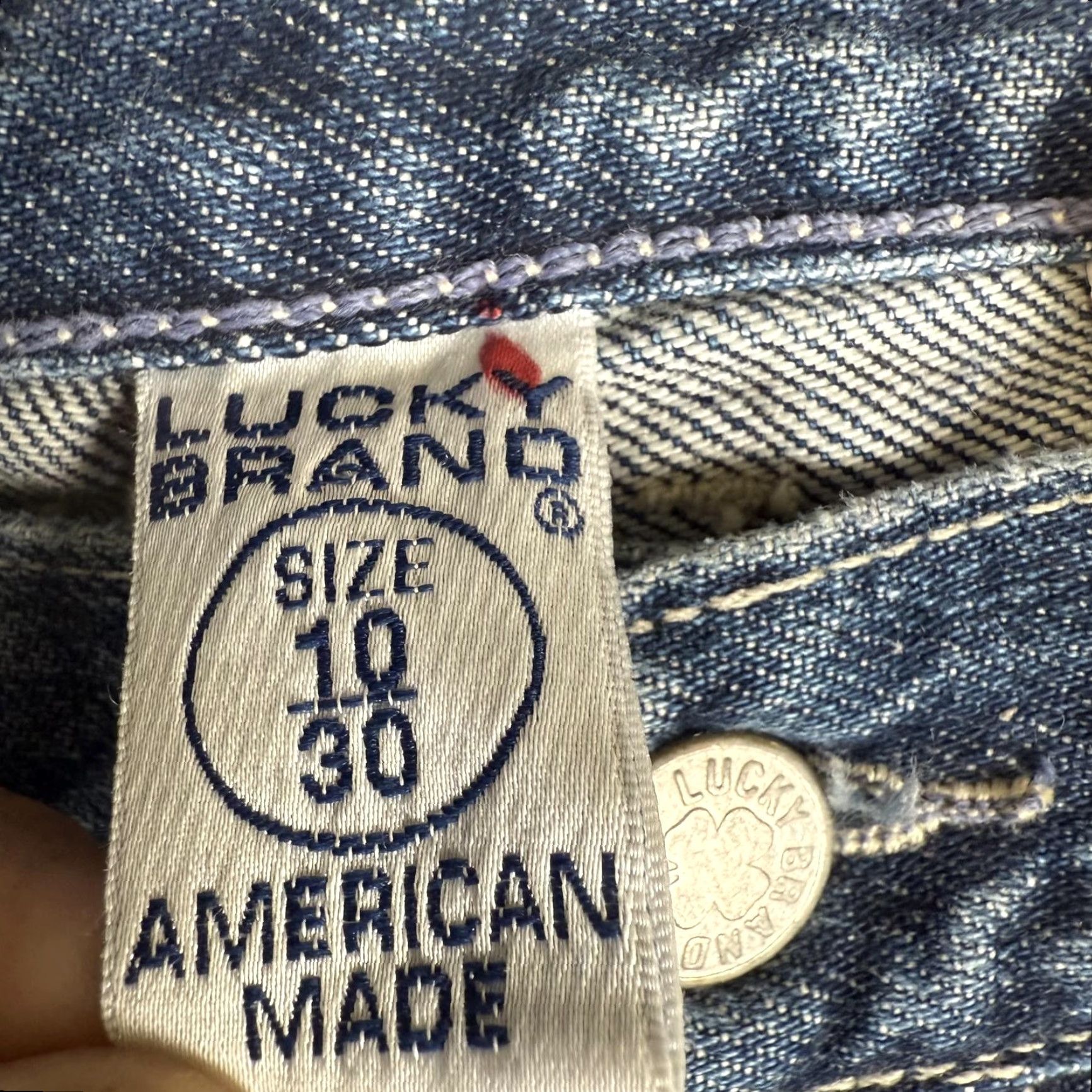 Lucky Brand VINTAGE Lucky Brand Jeans Dungarees Women 10/30 Peanut Pant Long Length Blue NOS Women 10/30 Regular Size Pants Jeans Mens/Girls? Size 32" / US 10 / IT 46 - 4 Thumbnail