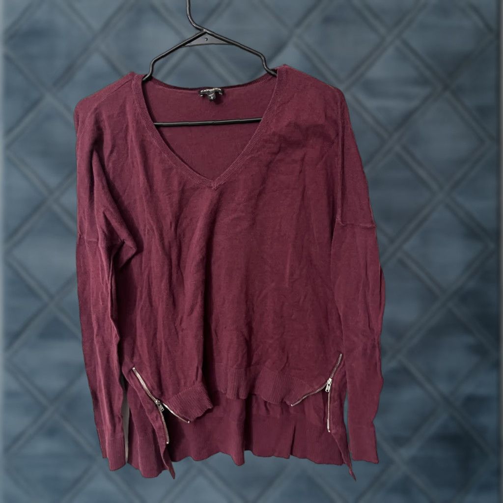 Express Express Womens Pullover Sweater Long Sleeve V Neck Knit Size Small Maroon Size S / US 4 / IT 40 - 1 Thumbnail