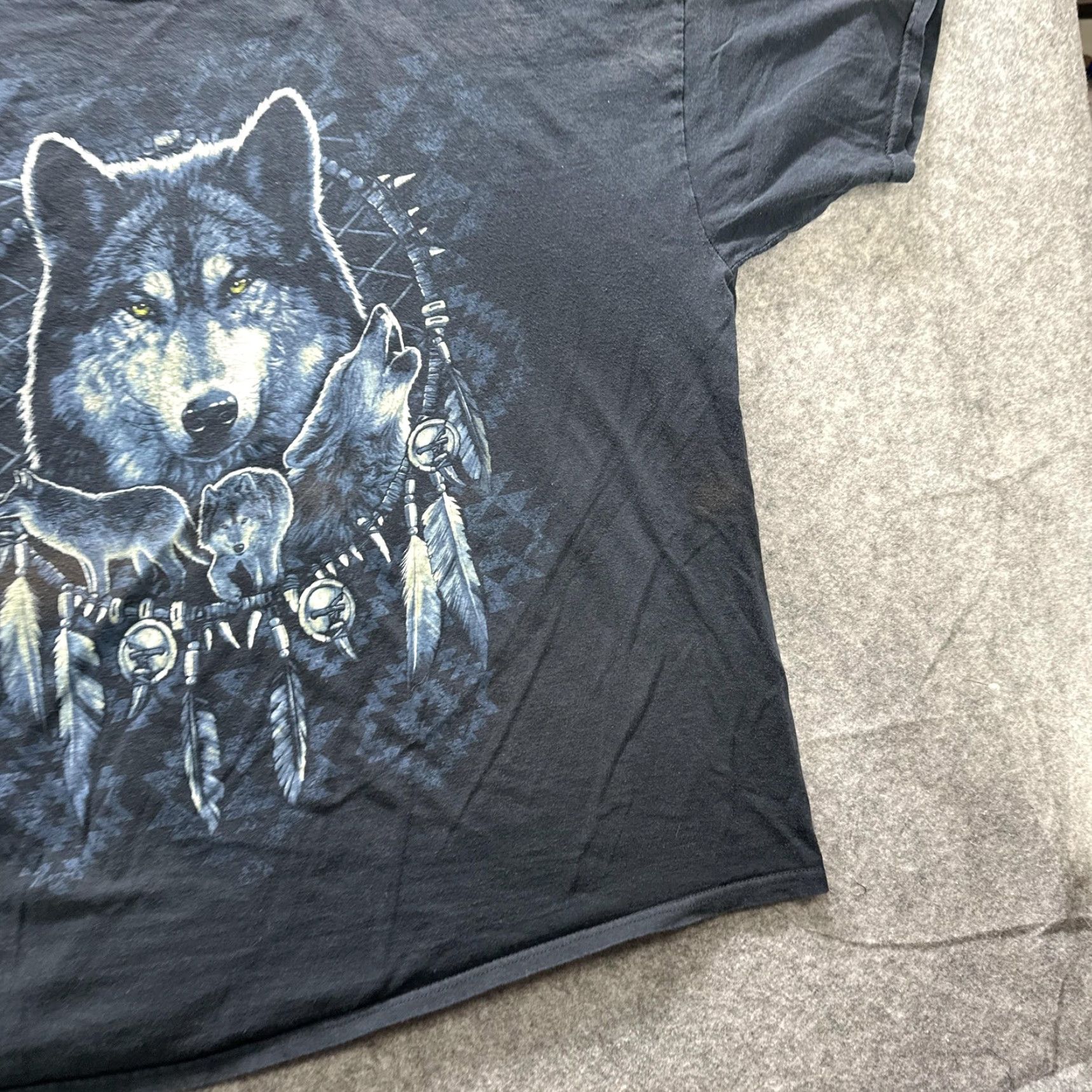Fruit Of The Loom Fruit Of The Loom Wolf Graphic Shirt Mens 3XL Black Dreamcatcher Feathers y2k Size US XXL / EU 58 / 5 - 5 Thumbnail