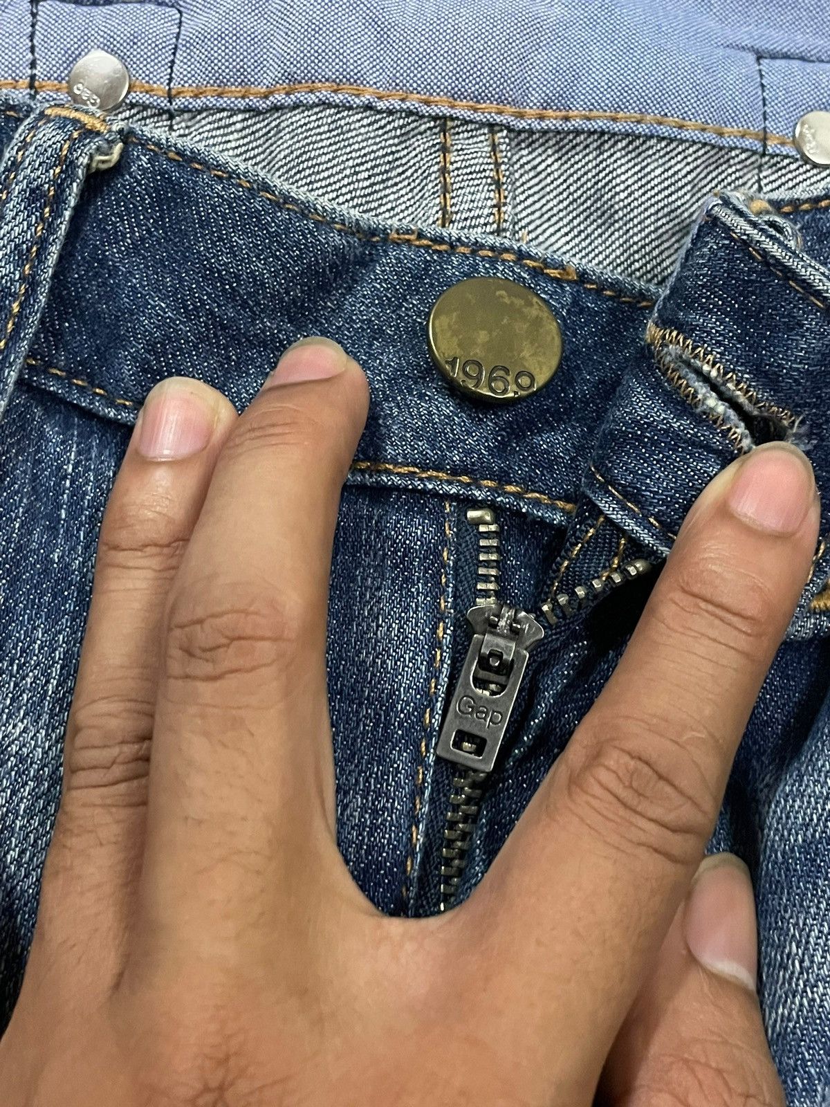 Balenciaga × Gap × Kanye West Vintage Y2K Gap 1960 Easy Straight BlueWash Distressed Jeans Size 31" - 13 Thumbnail