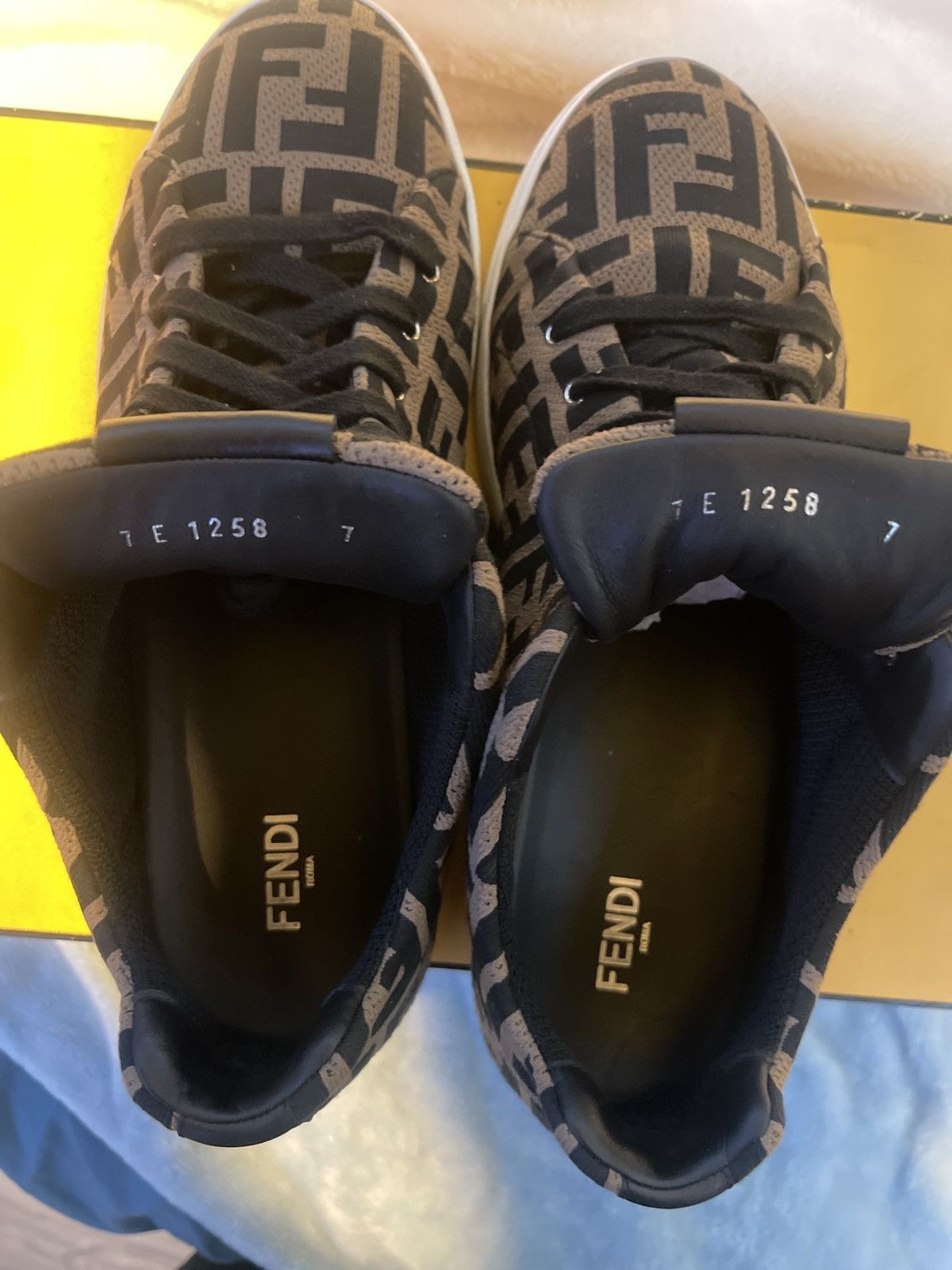 Fendi Fendi Sneakers Size US 8 / EU 41 - 9 Thumbnail