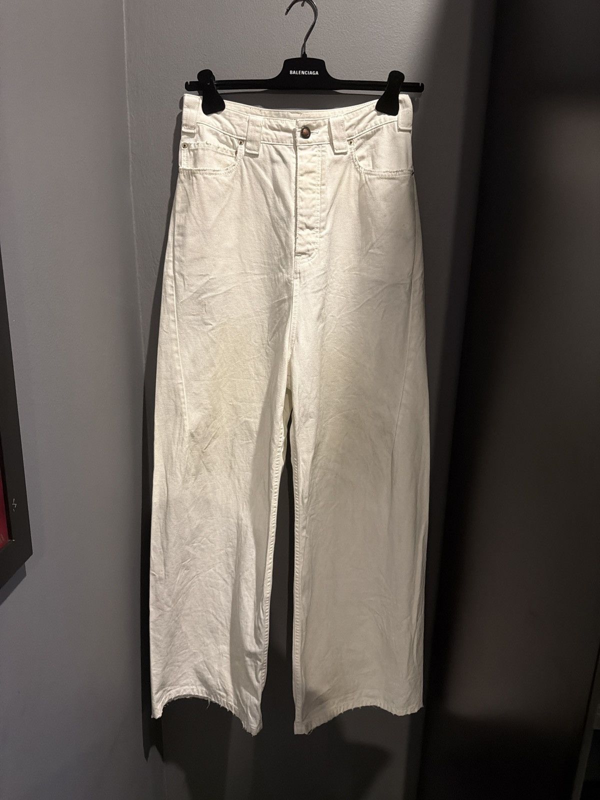 Balenciaga Balenciaga Distressed White Denim Size US 30 / EU 46 - 1 Thumbnail