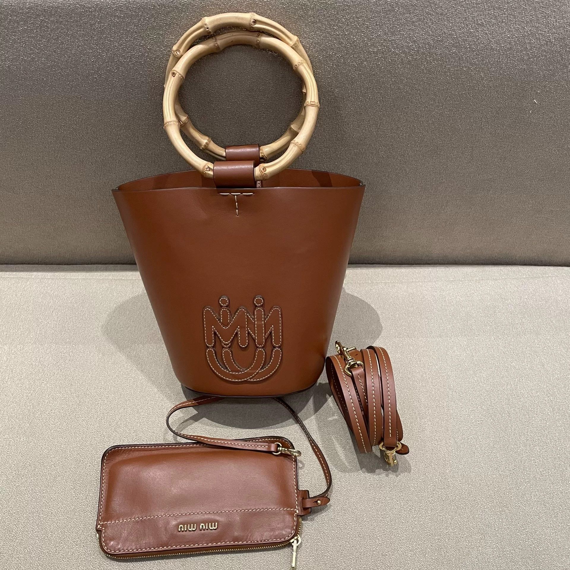 Miu Miu Pre-loved Bag Very good condition Size ONE SIZE - 1 Thumbnail