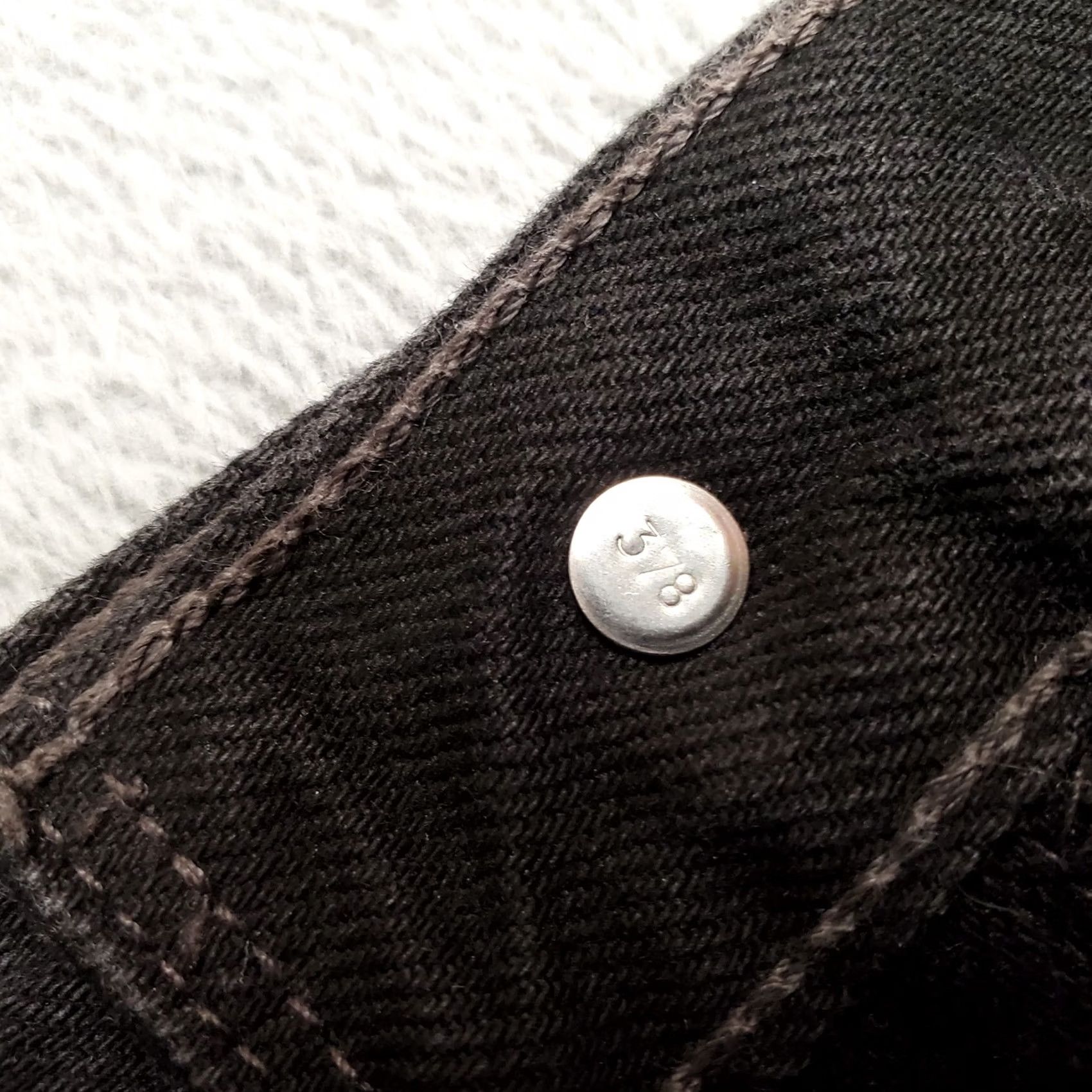 Vintage VINTAGE Levis Jeans Men 40x32 Black 901Denim Relaxed Fit Straight Leg 90s Y2k Jeans Mens 40 Black 5-Pocket Denim Cotton Zip Tailored Fit Size US 40 / EU 56 - 6 Thumbnail