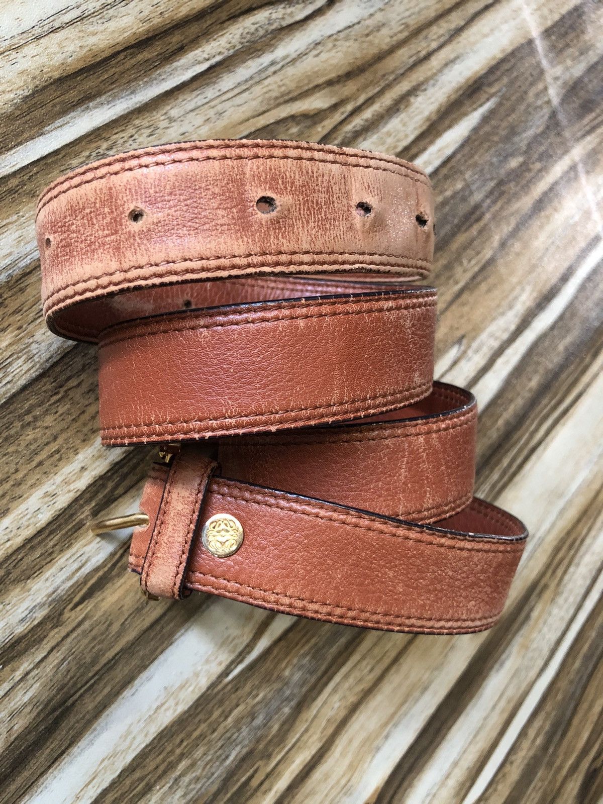 Loewe Luxury Loewe retro pebbled cowhide leather belt casual Size 40 - 9 Thumbnail