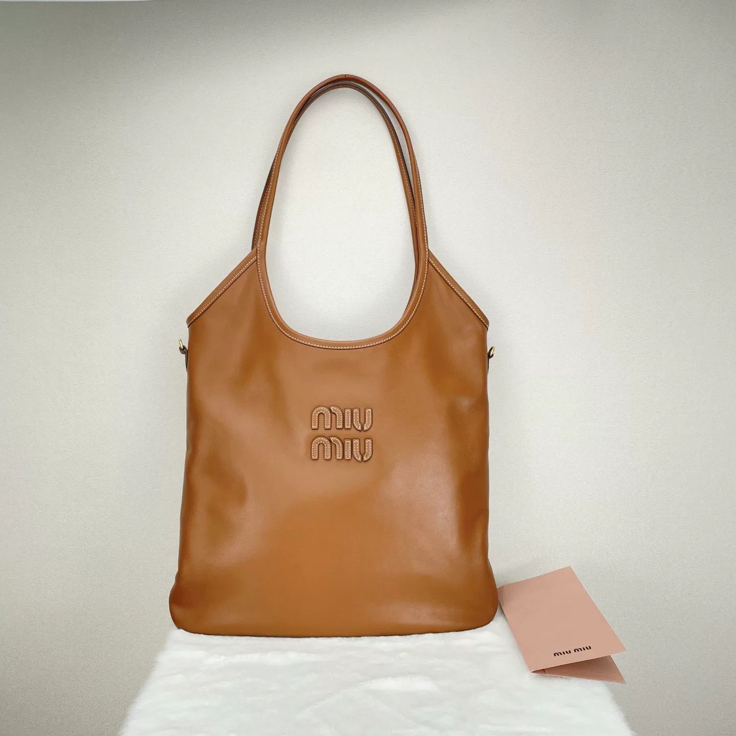 Miu Miu Pre-loved Bag Very good condition Size ONE SIZE - 1 Thumbnail