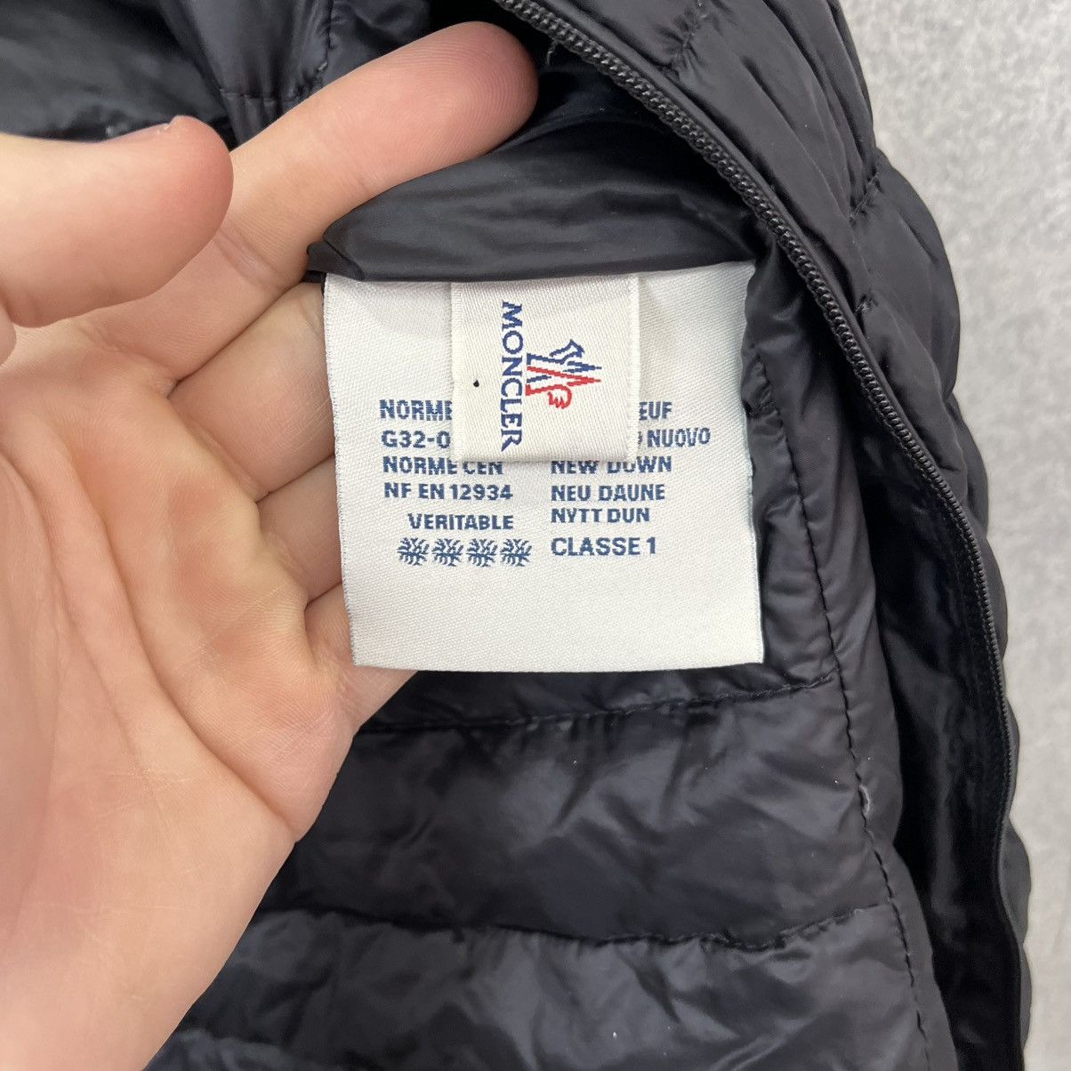 Moncler Moncler Vest Black Size US S / EU 44-46 / 1 - 13 Thumbnail