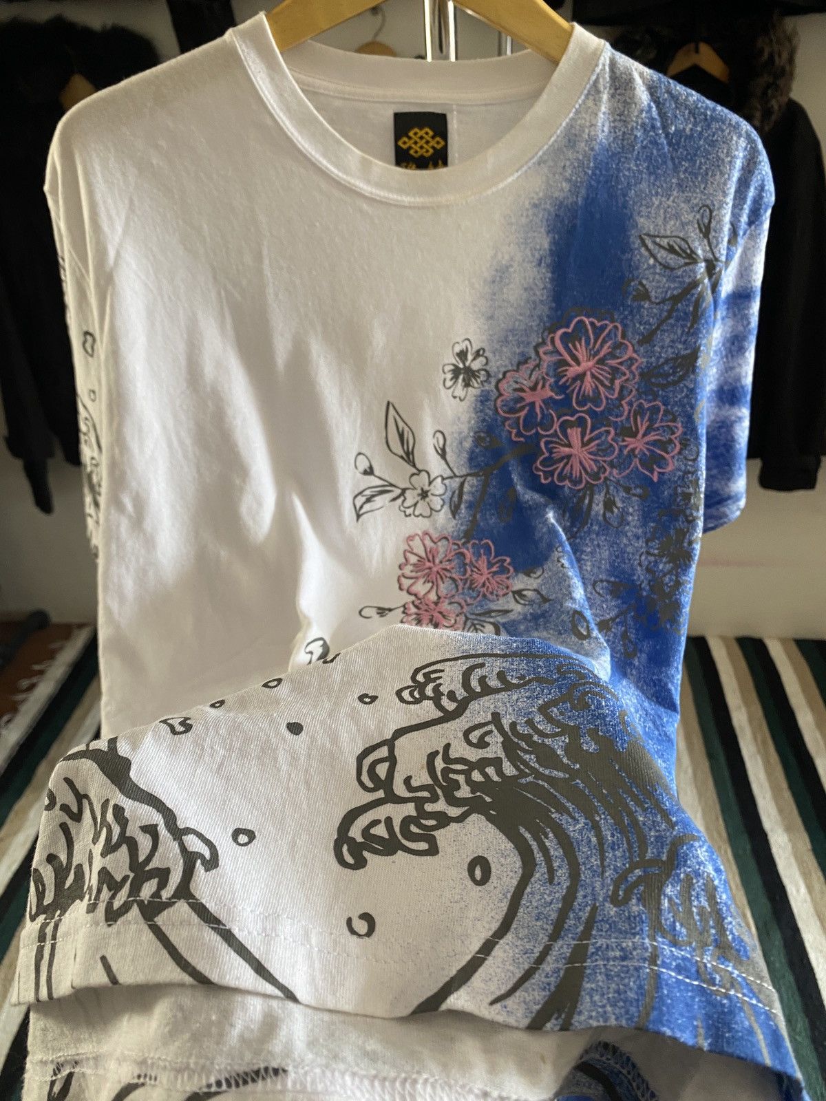 Hysteric Glamour Japnese Culture and Wave AOP Tee RARE Size US M / EU 48-50 / 2 - 4 Thumbnail