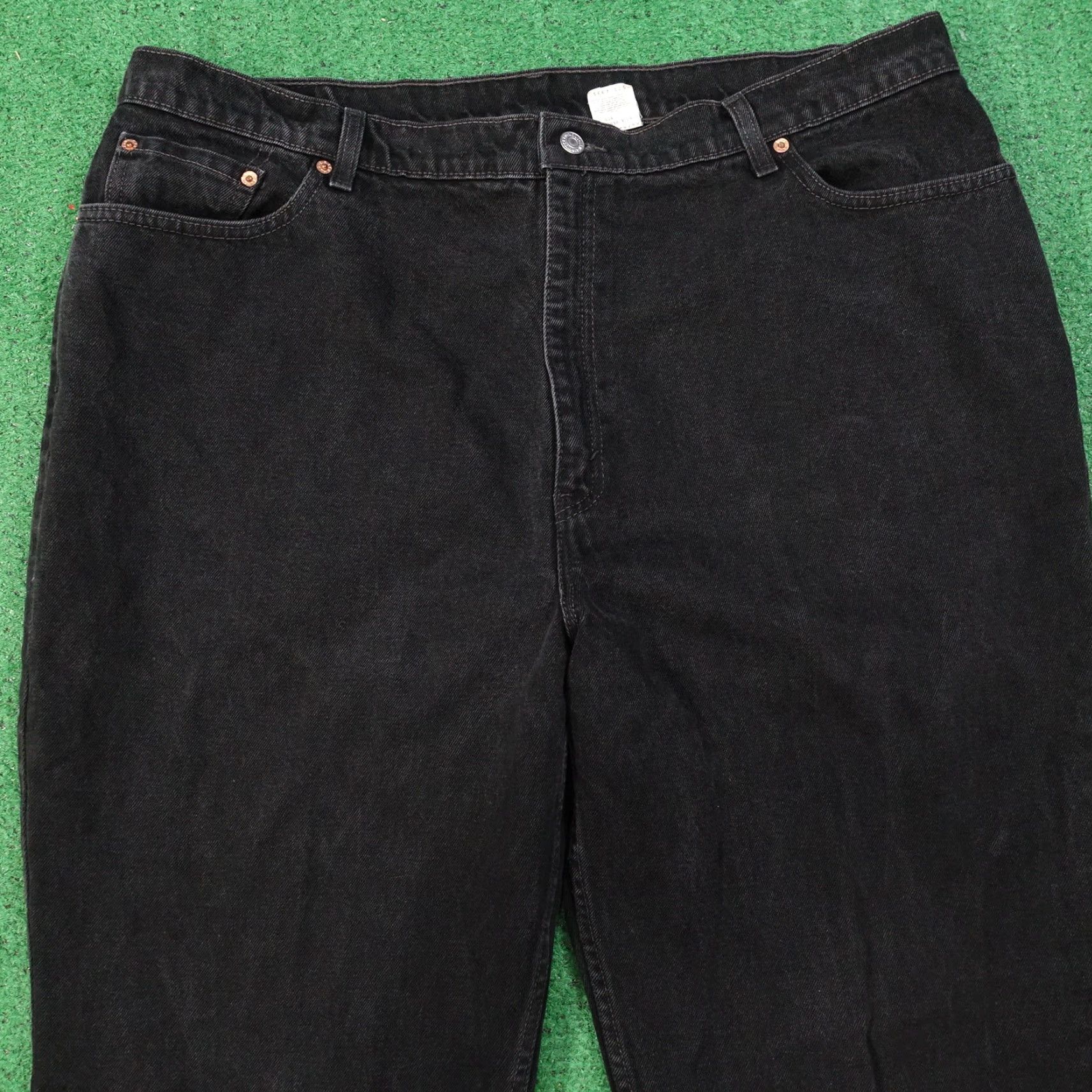 Levi's Vintage Levi's 550 Jeans Men's Relaxed Fit Tapered Black Denim 42x29 Size 42" / US 20 - 2 Thumbnail
