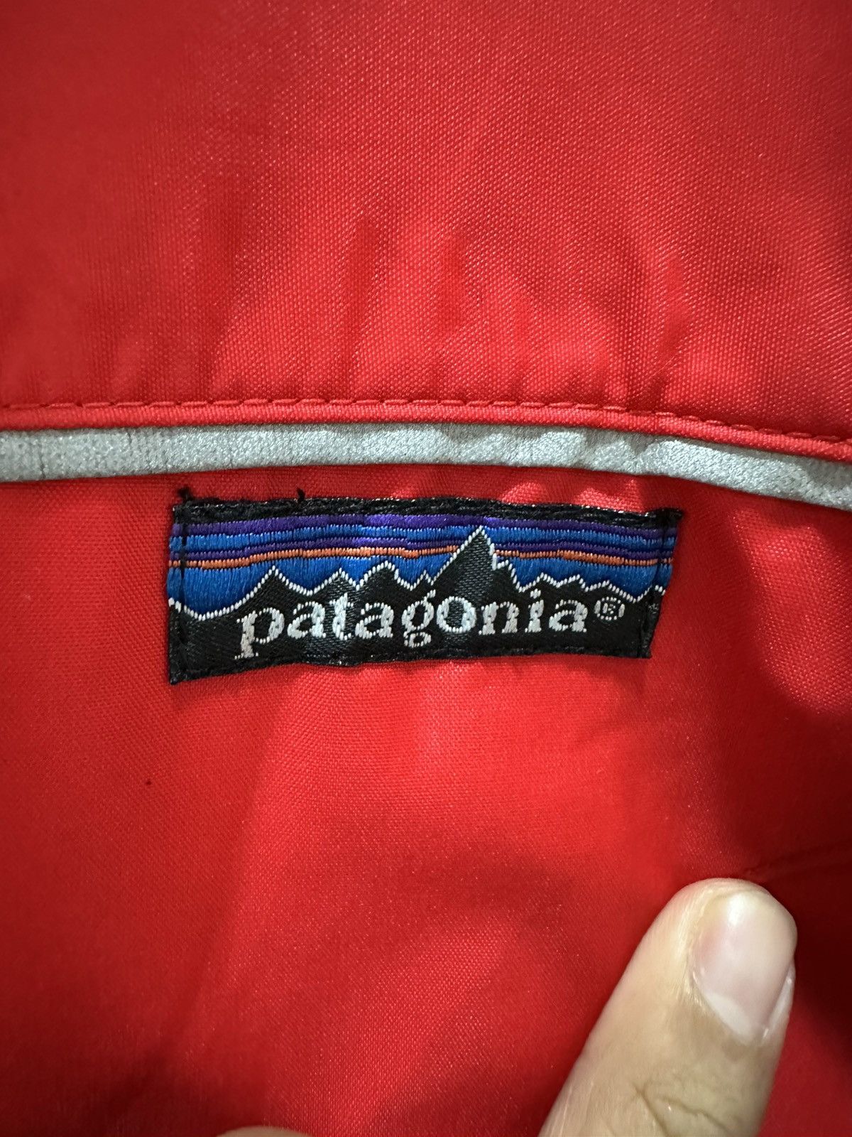 Patagonia Vintage Patagonia Rain Jacket Design WaterProof Jacket Size US XL / EU 56 / 4 - 3 Thumbnail