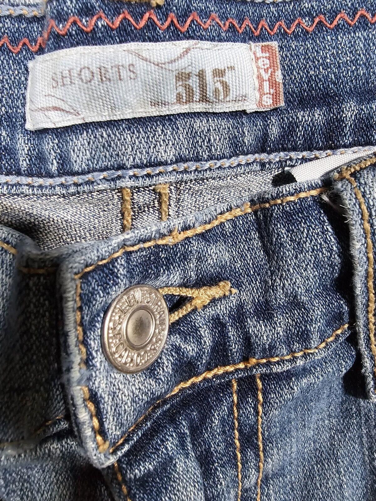 Levi's LEVI'S 515 Bermuda Womens Short size 10 Light Wash Denim Size 32" / US 10 / IT 46 - 2 Thumbnail