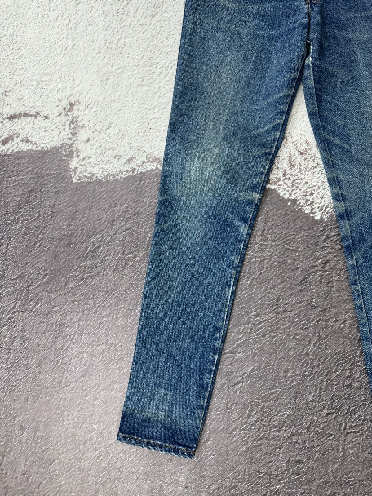 Levi's Levi’s Black Tag vintage 80 90s blue faded denim jeans pants Size 28" / US 6 / IT 42 - 4 Thumbnail