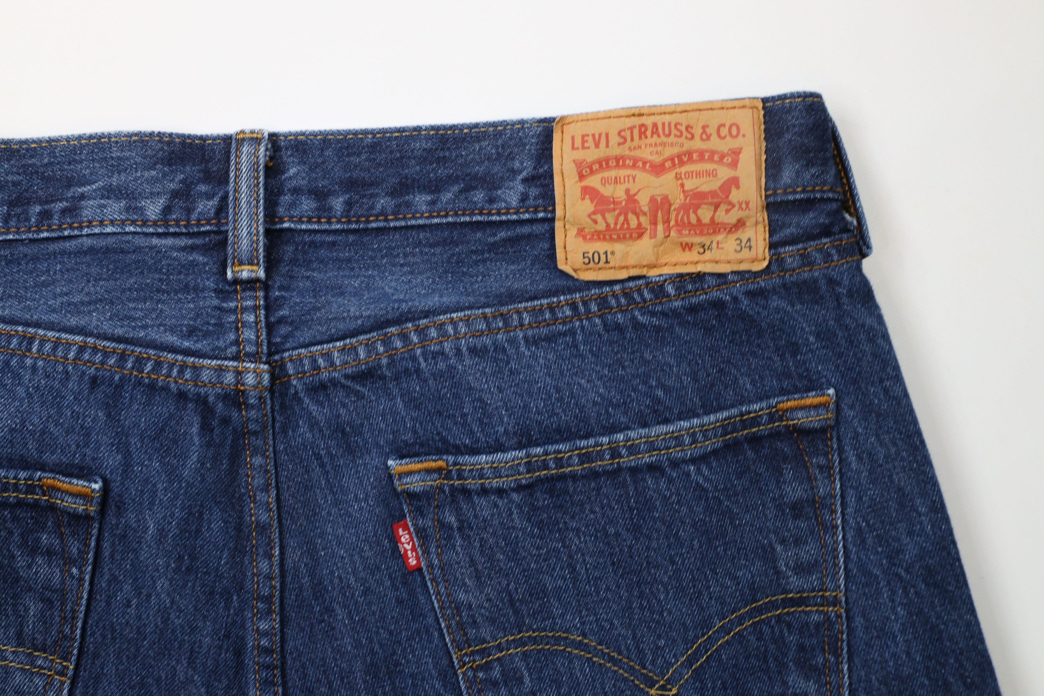 Levi's × Vintage Vintage Y2K Levis 501xx Button Fly Original Fit Denim Jeans Size US 34 / EU 50 - 14 Thumbnail