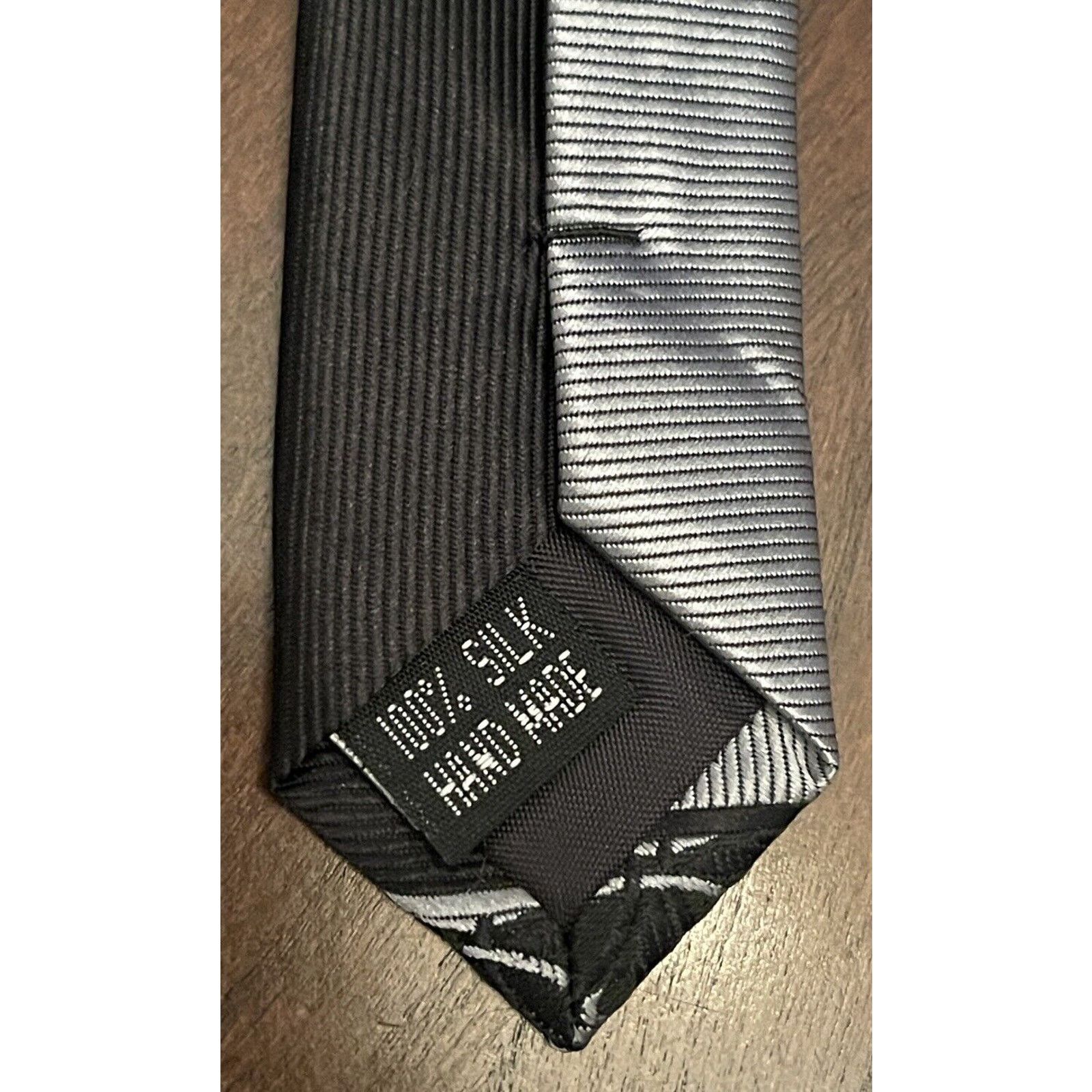Twenty Twenty Dollars Tie Black Gray Hand Made Silk Men’s Neck Tie Size ONE SIZE - 7 Thumbnail