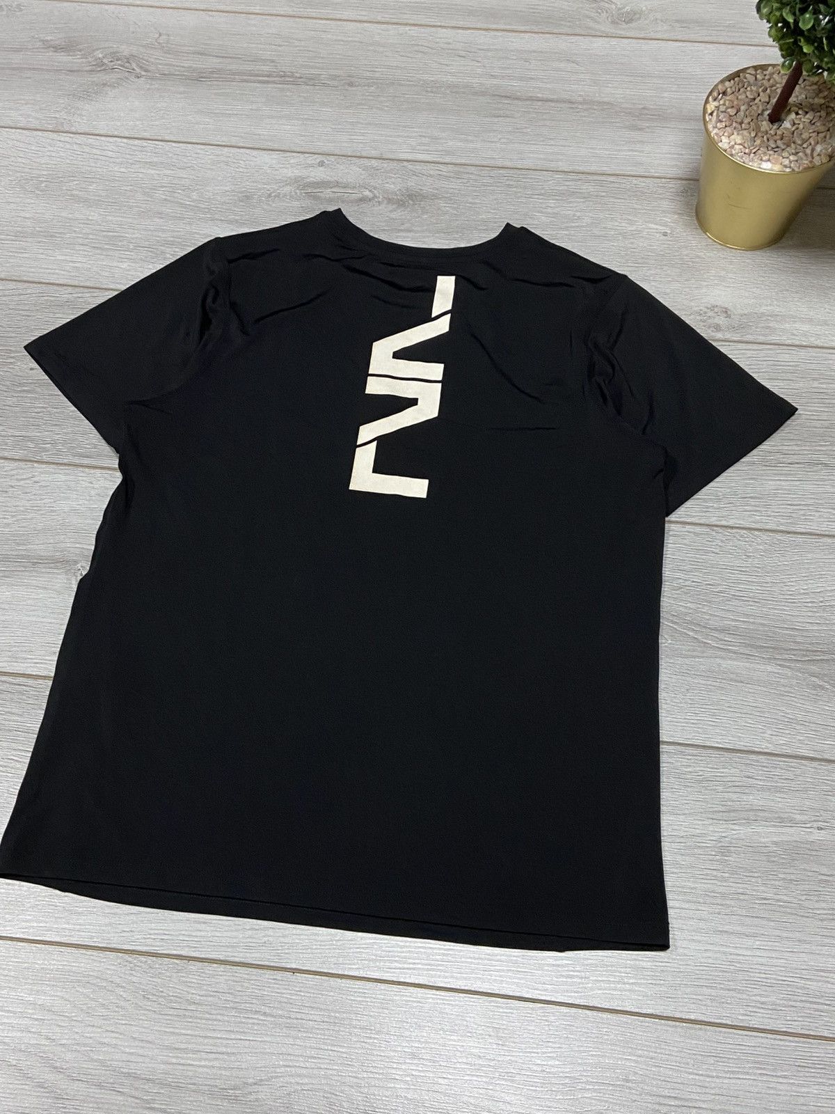 Arc'teryx Arcteryx bird big logo nylon track t-shirt sport reflective Size US L / EU 52-54 / 3 - 9 Thumbnail