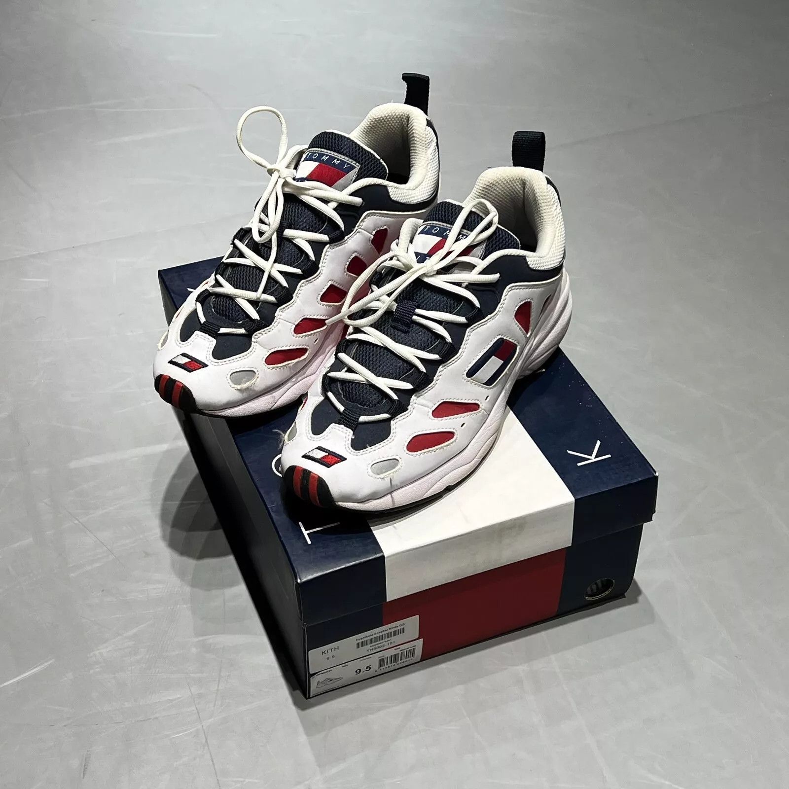 Kith × Tommy Hilfiger Tommy Hilfiger x Kith (SS19) - Hyperbole Trainers Size US 9.5 / EU 42-43 - 7 Thumbnail
