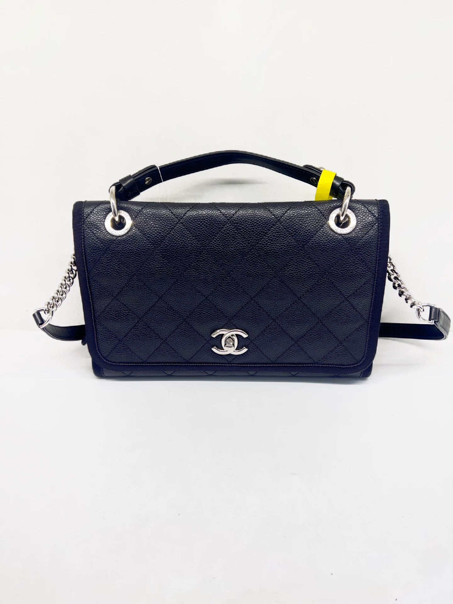 Chanel Pre-loved Bag Very good condition Size ONE SIZE - 1 Thumbnail