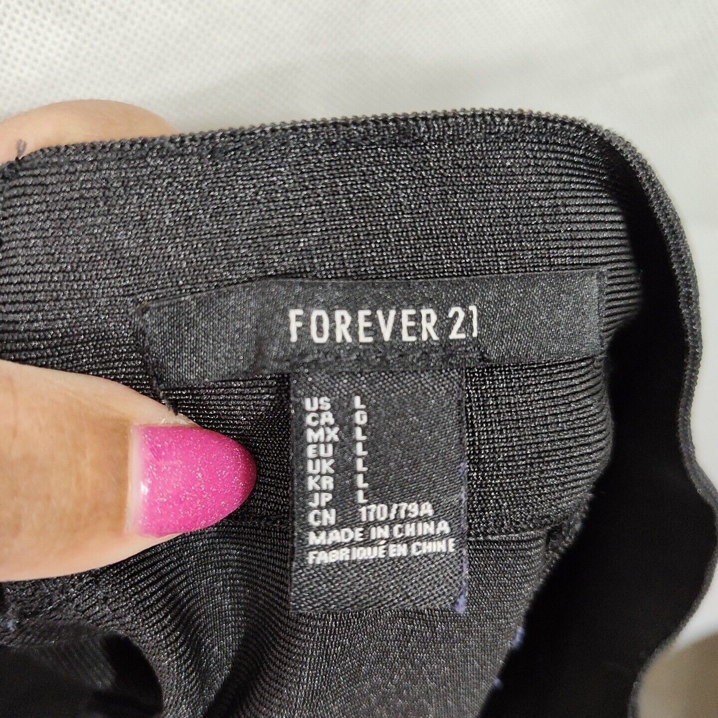 Forever 21 Forever 21 Pencil Bodycon Skirt Women Size L Black Tiered Si Size 28" / US 6 / IT 42 - 5 Thumbnail