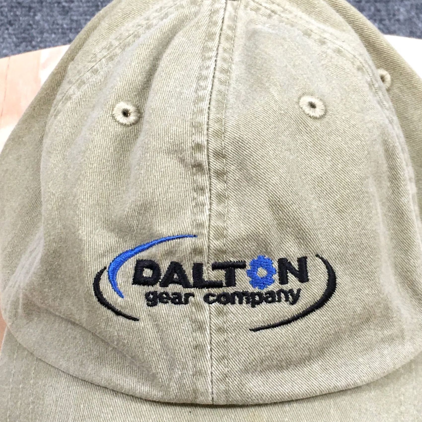 Vintage Dalton Gear Company Baseball Cap Unisex Brown OS Adjustable Embroidered Logo Size ONE SIZE - 3 Thumbnail