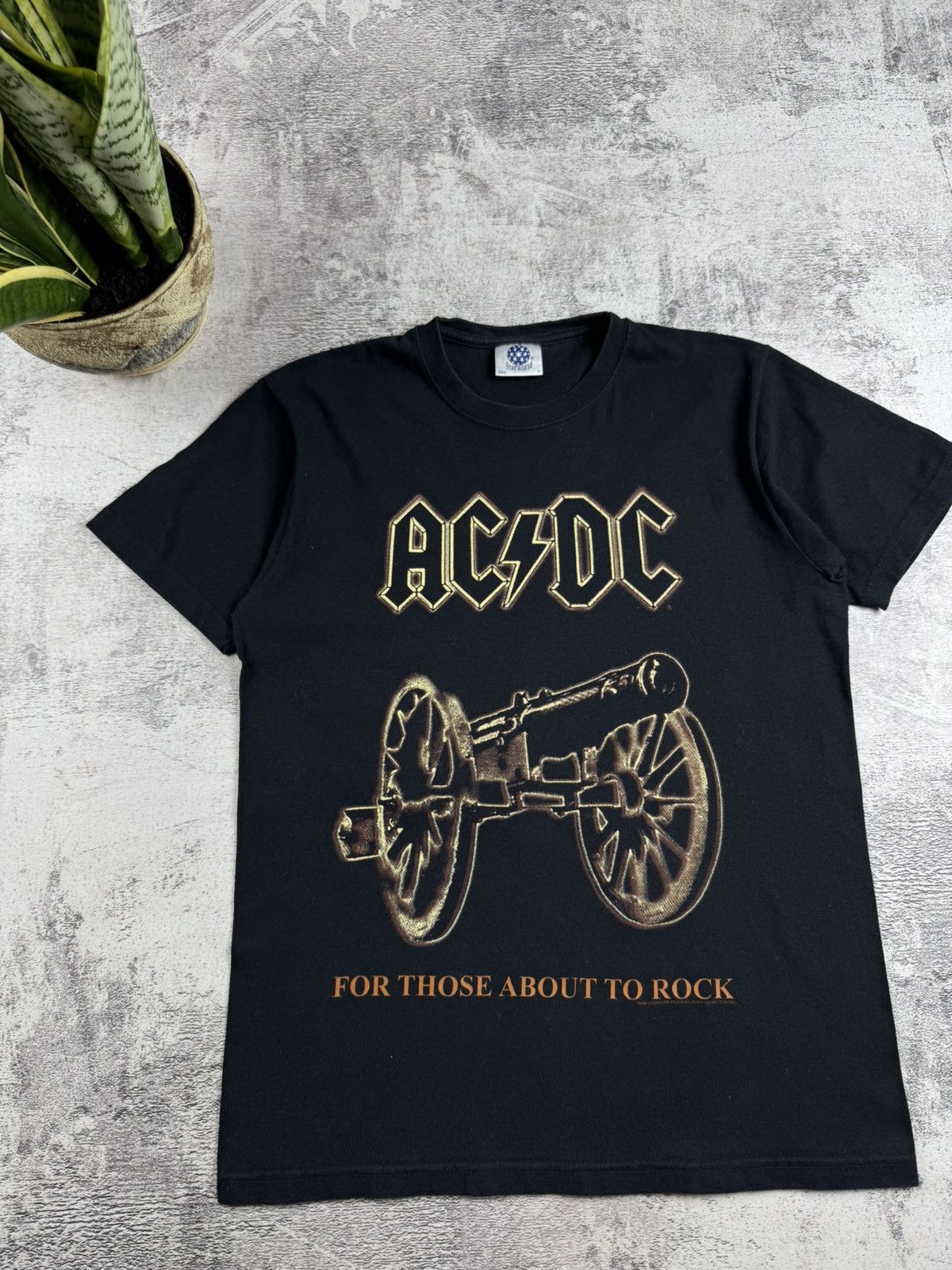 AC/DC ACDC 1999 Men’s Small Metal Rock Tour Rap Faded Merch Devil Band T Shirt Jersey Size US S / EU 44-46 / 1 - 5 Thumbnail