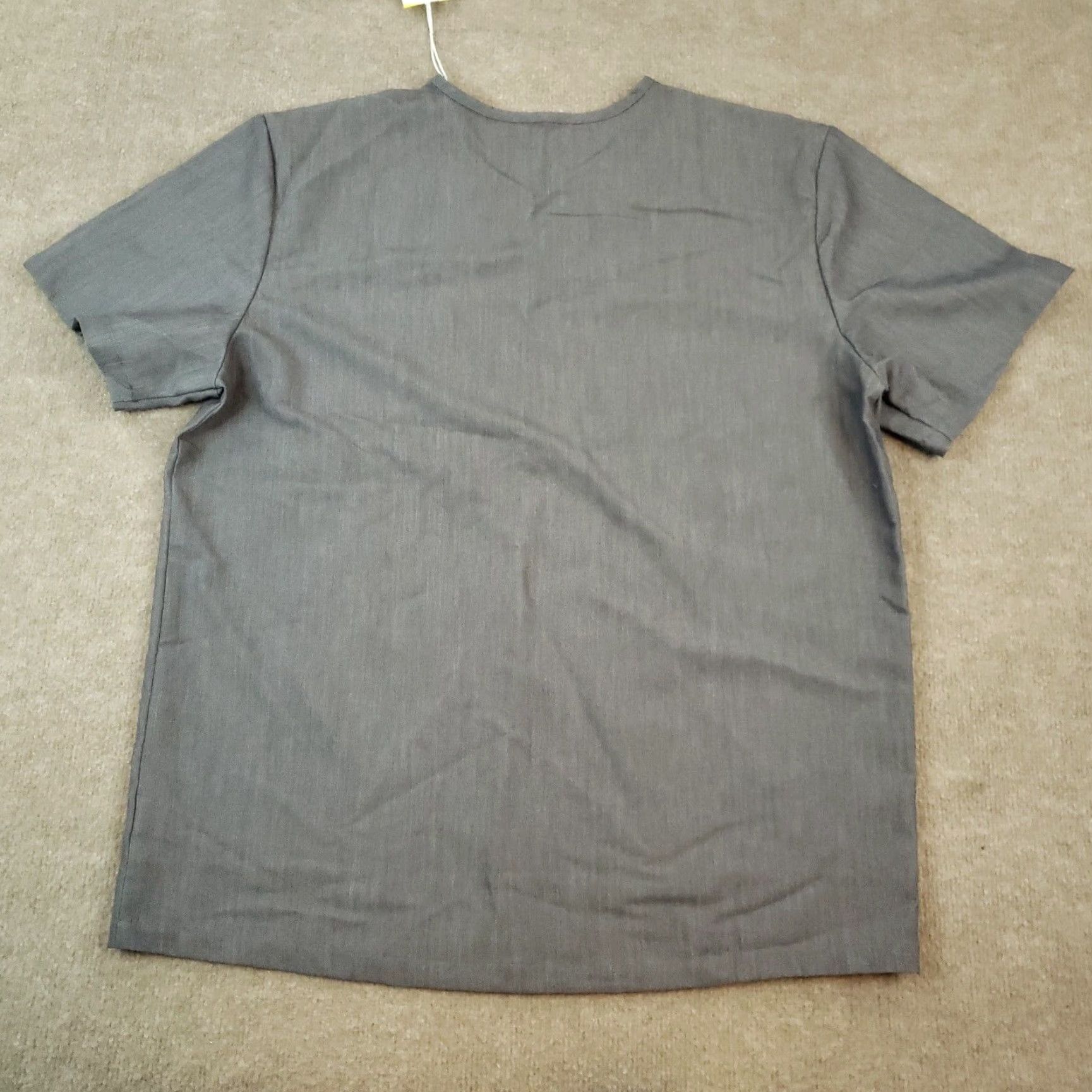 Vintage FIGS Scrub Top Men's XL Gray V-Neck Short Sleeve Stretch with Pockets Medical Apparel Size US XL / EU 56 / 4 - 8 Thumbnail