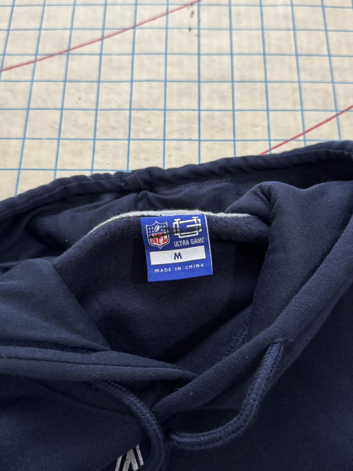 NFL NWOT NFL Team Apparel Dallas Cowboys Hoodie Size Medium Flaw Size US M / EU 48-50 / 2 - 7 Thumbnail