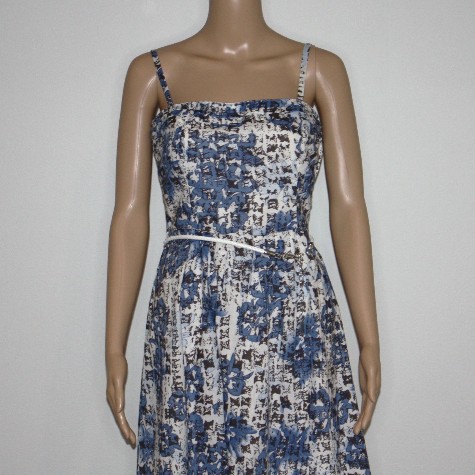 RW&CO. Blue Printed Summer Dress with Belt in size US 6 Size M / US 6-8 / IT 42-44 - 2 Thumbnail