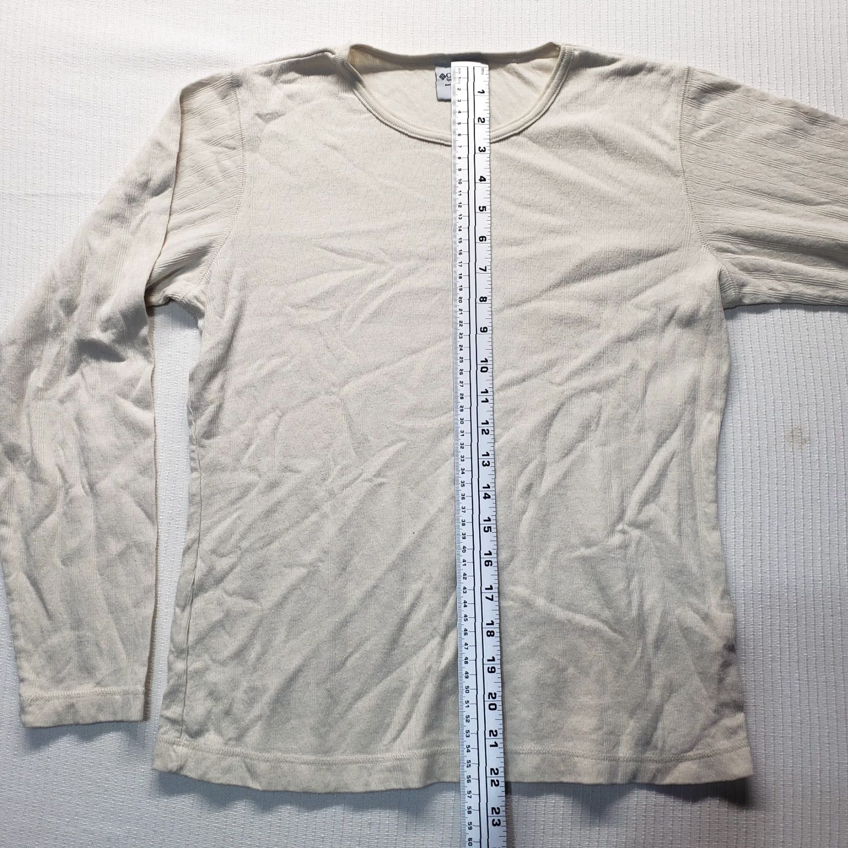 Vintage Columbia Shirt Women S Beige Solid Long Sleeve T-Shirt Casual Outdoor All Seasons Ladies Small Size S / US 4 / IT 40 - 7 Thumbnail